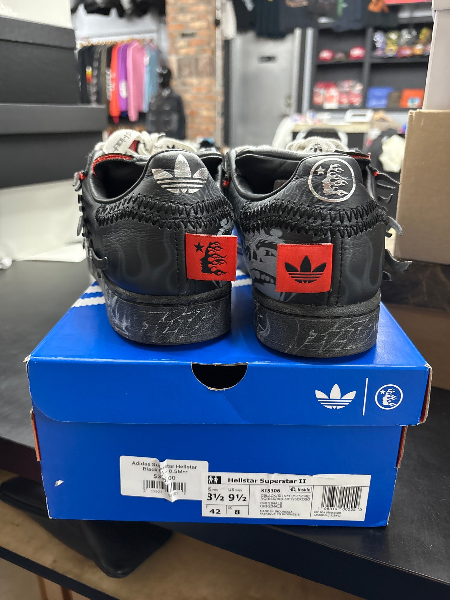 Adidas Superstar Hellstar Black (U) - 8.5M**