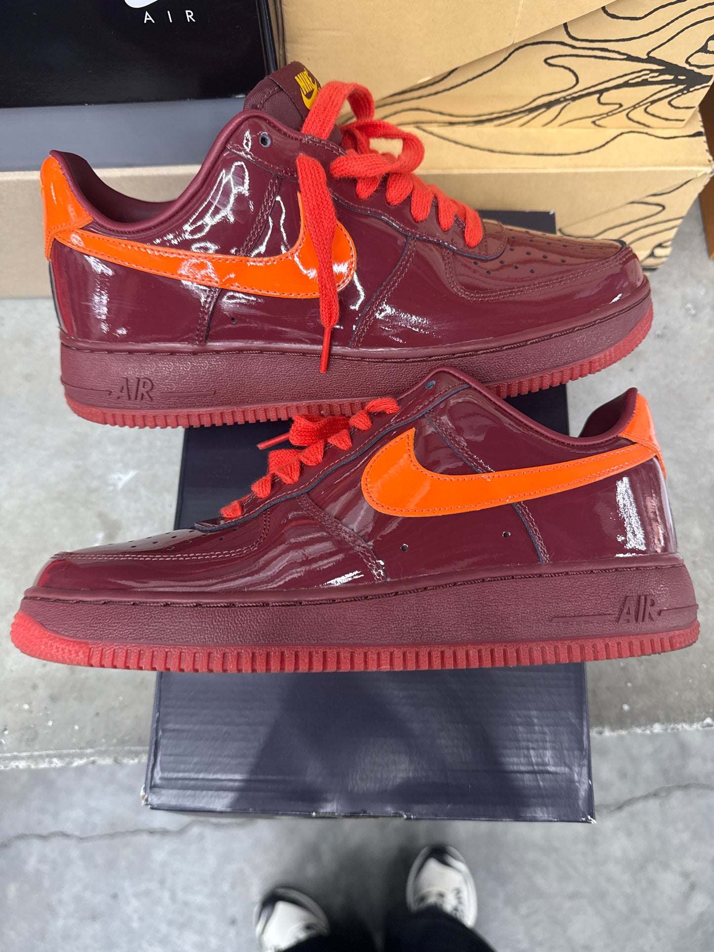 AF1 Patent Team Red (U) - 8.5M
