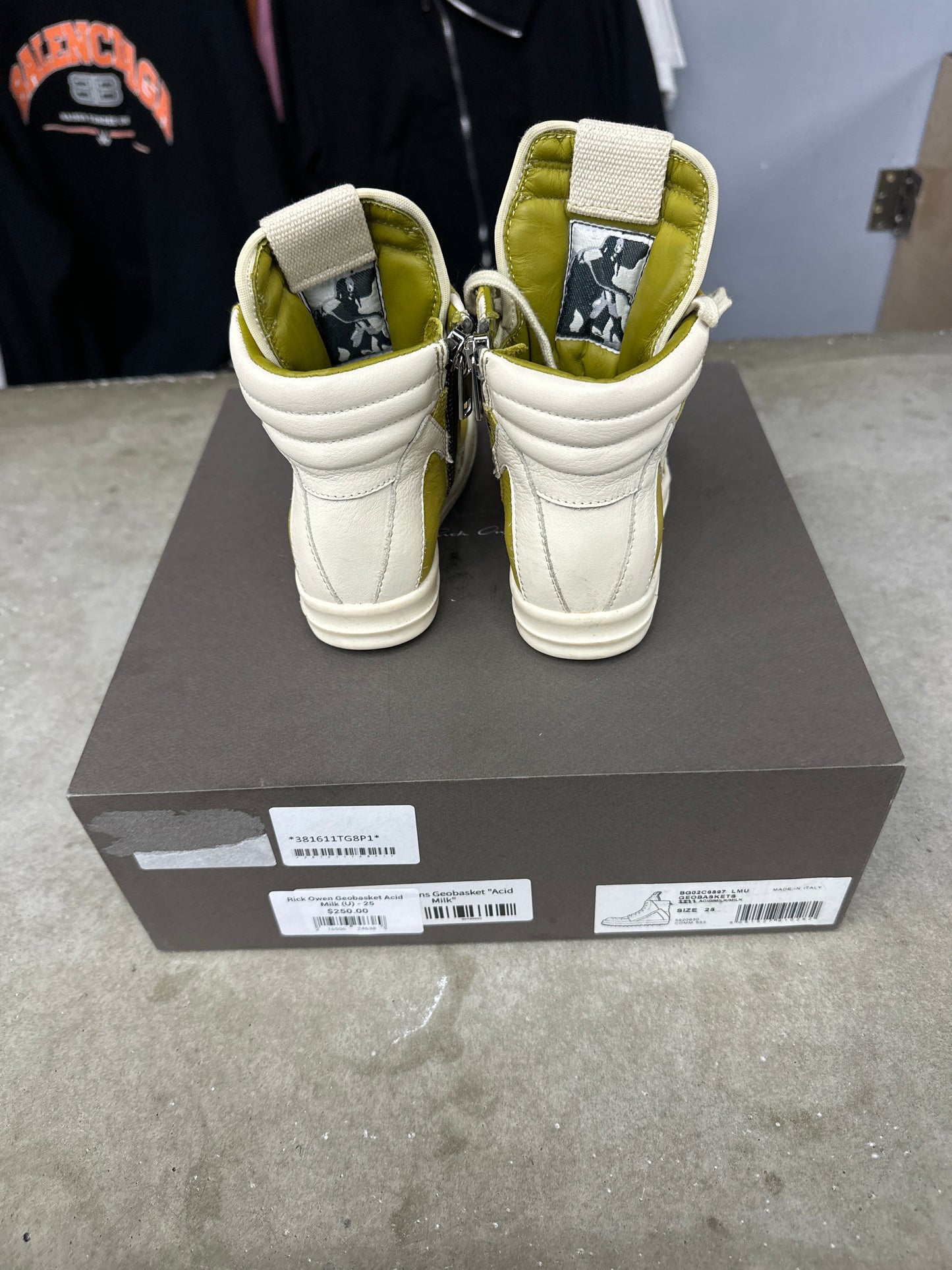 Rick Owen Geobasket Acid Milk (U) - 25
