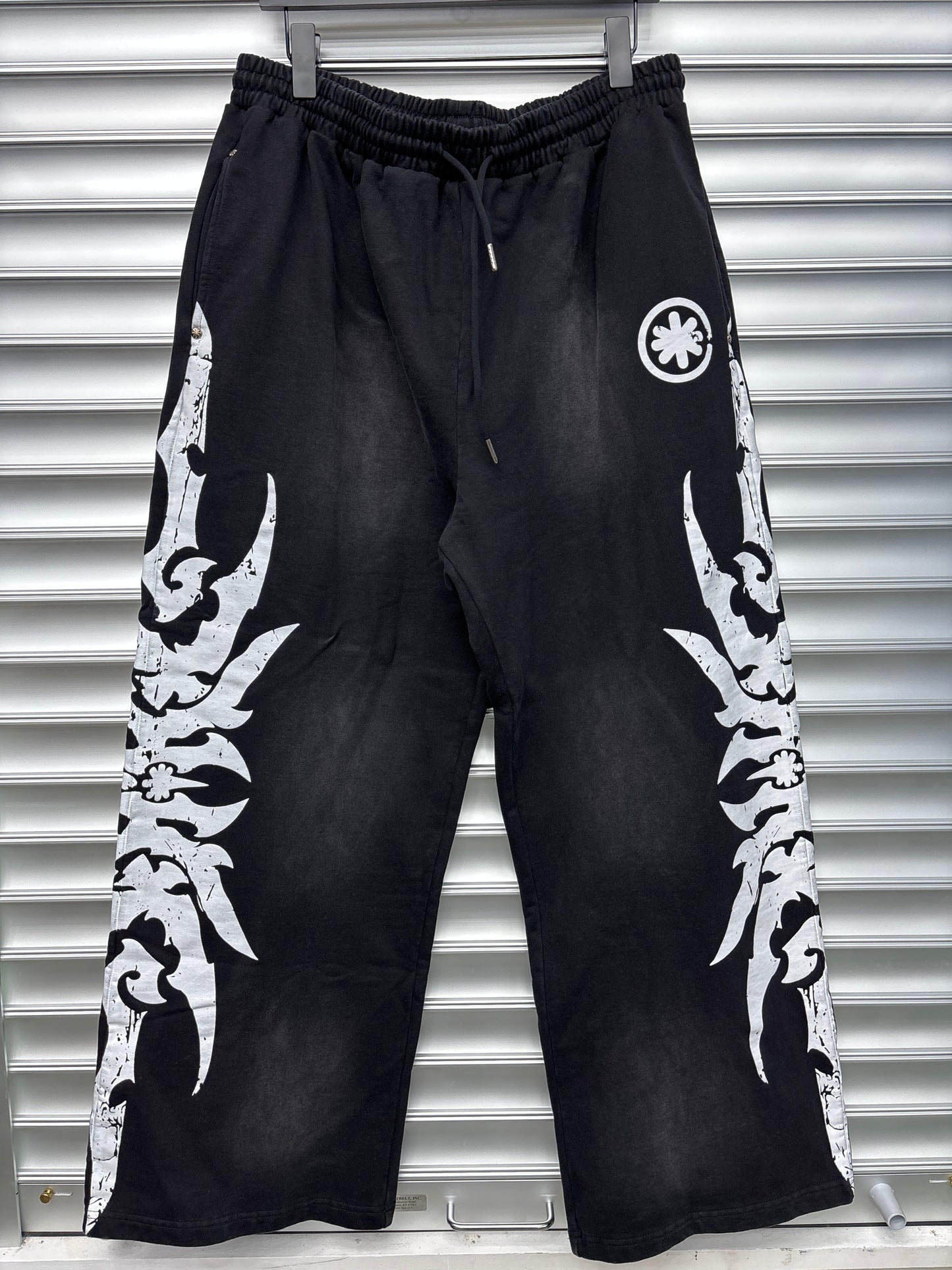 Black Lost Shadows Sweatpants - M