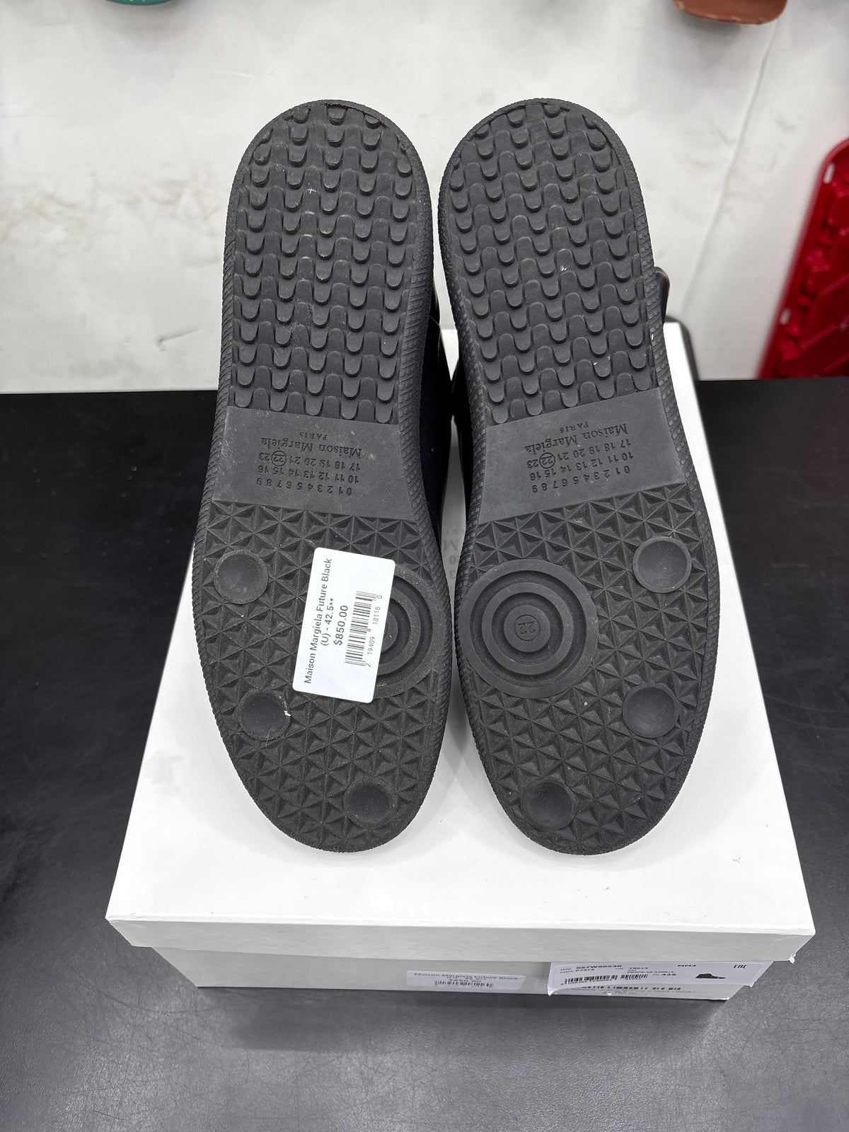 Maison Margiela Future Black (U) - 42.5**