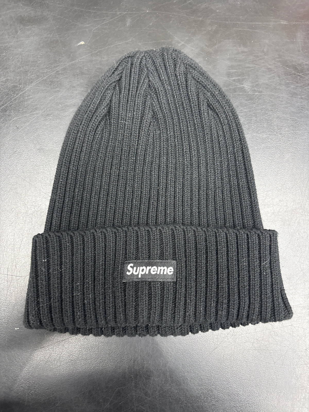 Supreme Black Loose Gauge Beanie**