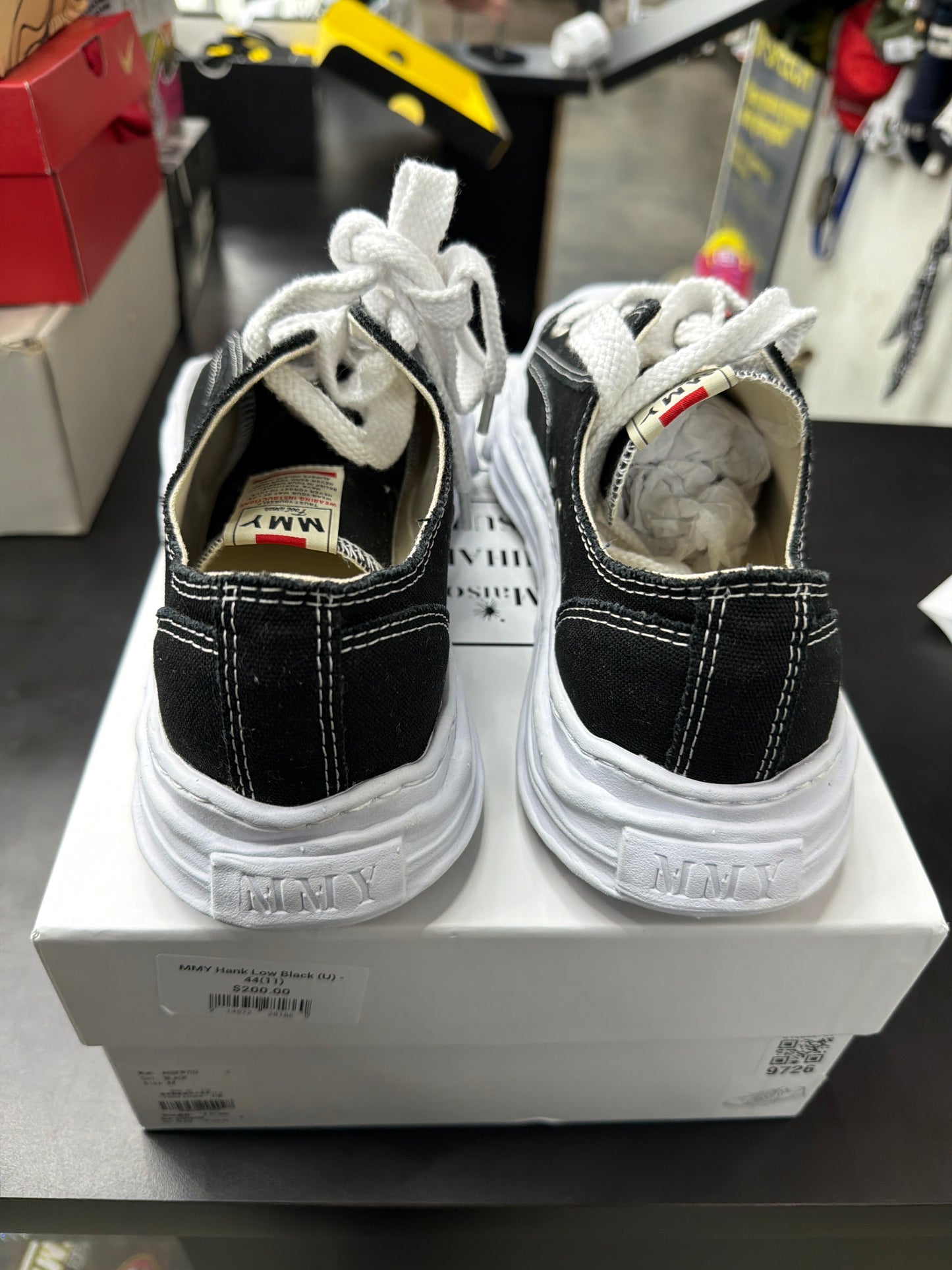 MMY Hank Low Black (U) - 44(11)