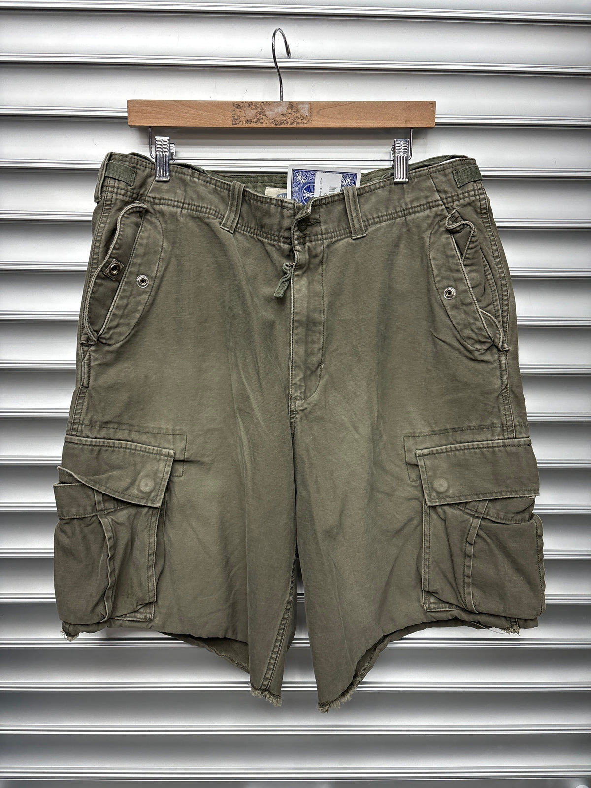Vintage Cargo Shorts - 35**