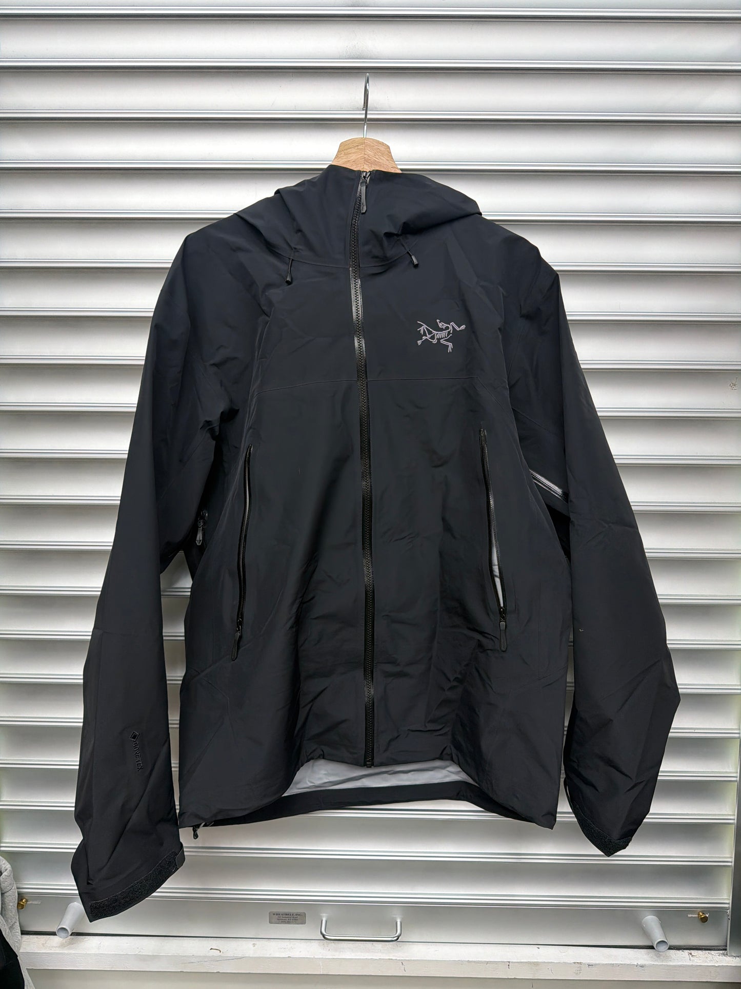 Arcteryx Shell Jacket - M