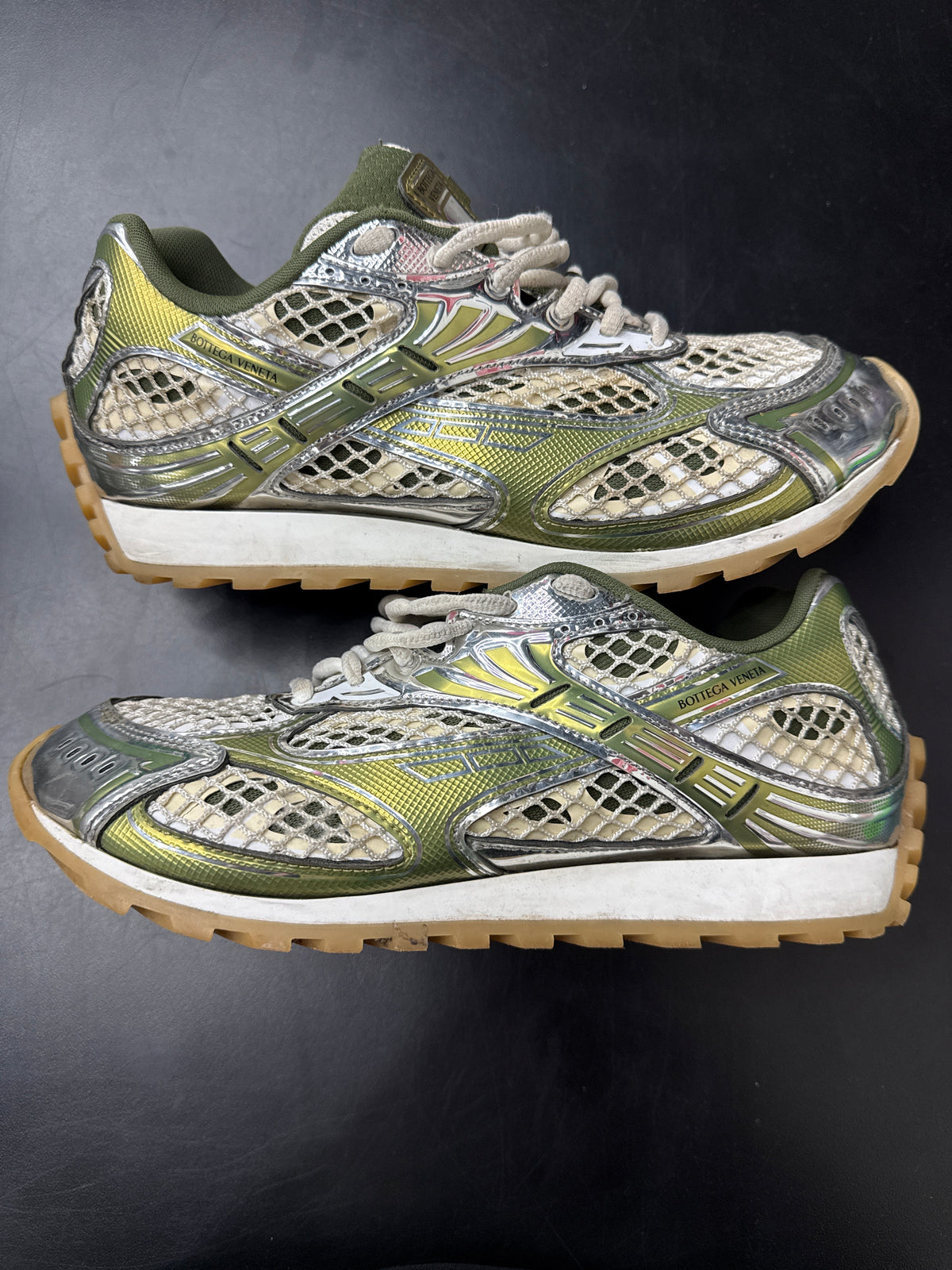 Bottega Orbit Olive (U) - 40(7) (NB)**