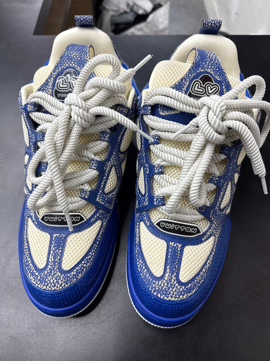 Louis Vuitton SK8 Blue Sweater (U) - 14M (NB)