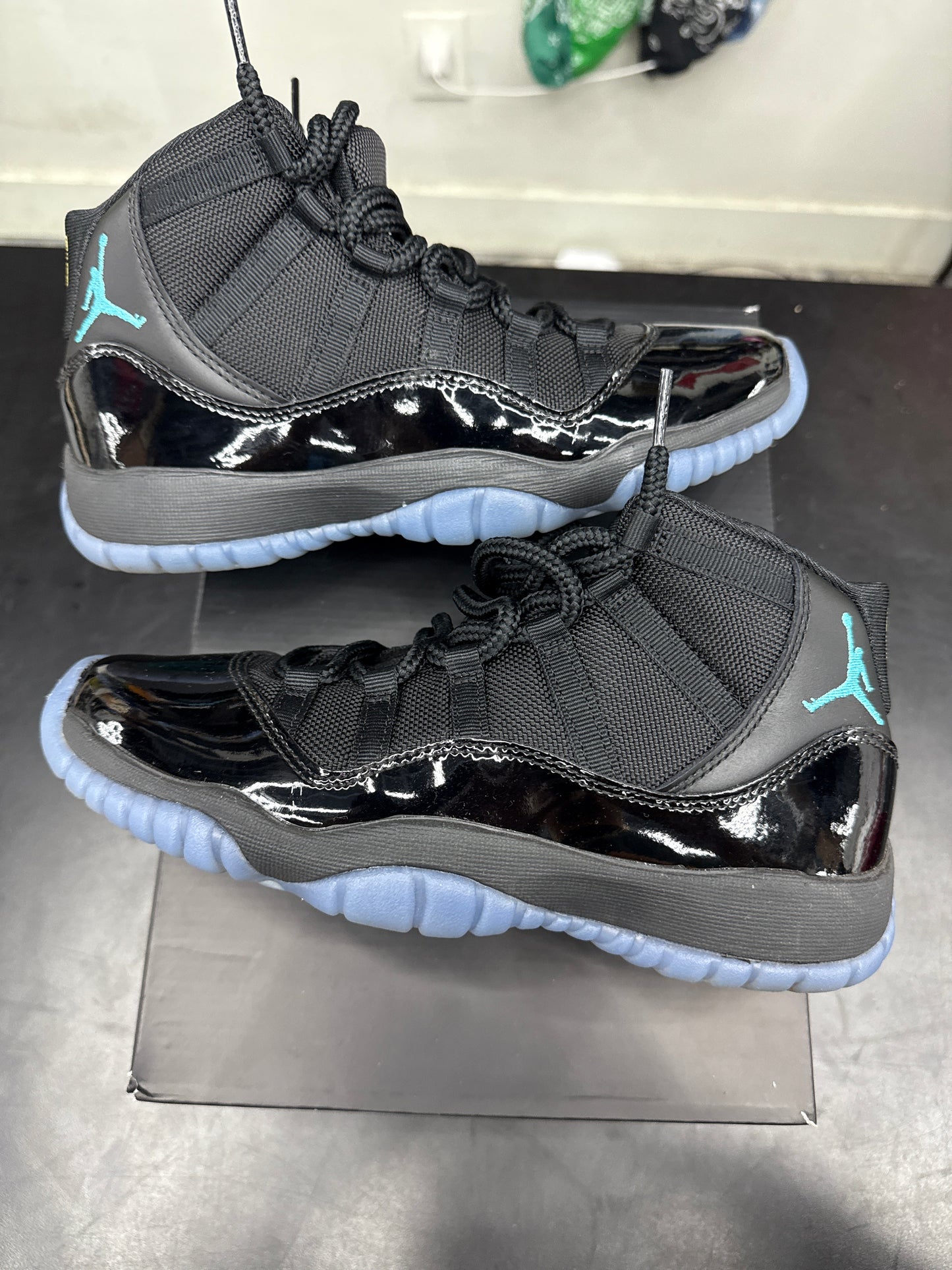 AJ11 Gamma Blue (U) - 5.5Y