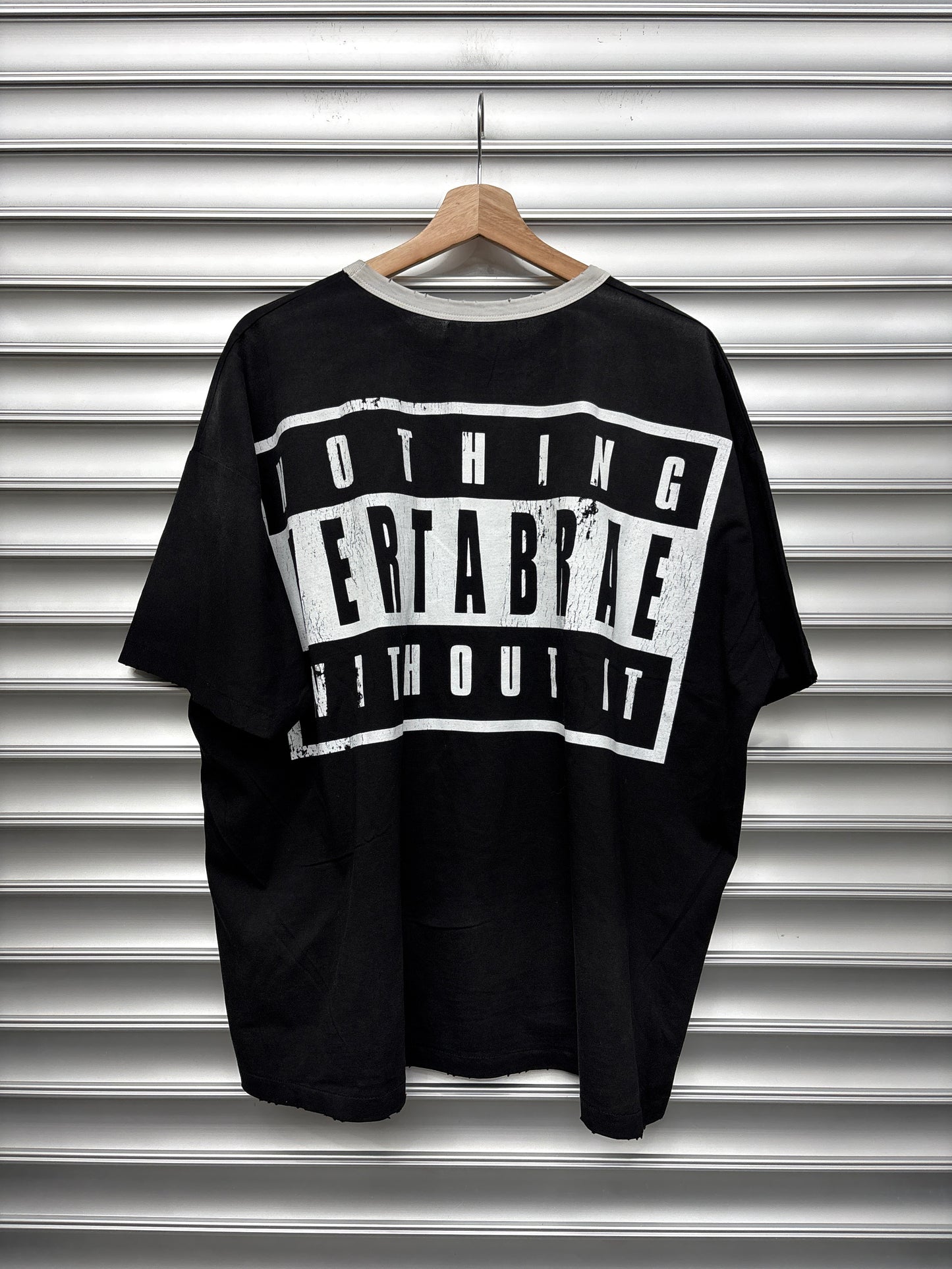 Vertabrae Nothing Tee - L**