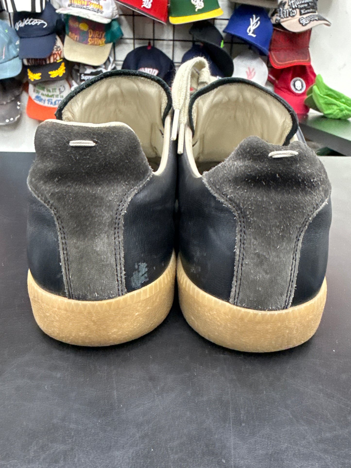 Maison Margiela Replica Black (U) - 45(12) (NB)