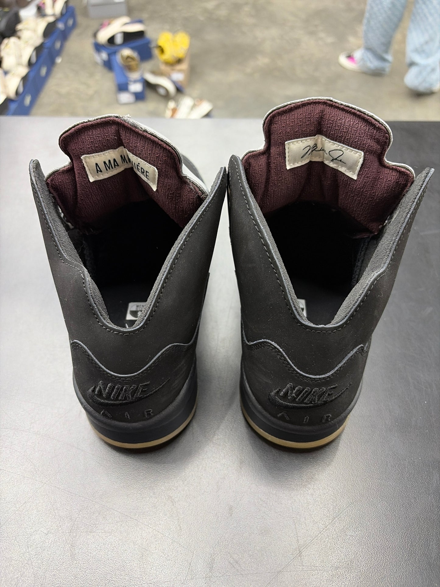 AJ5 A Ma Maniere Dusk (U) - 9M (NB)