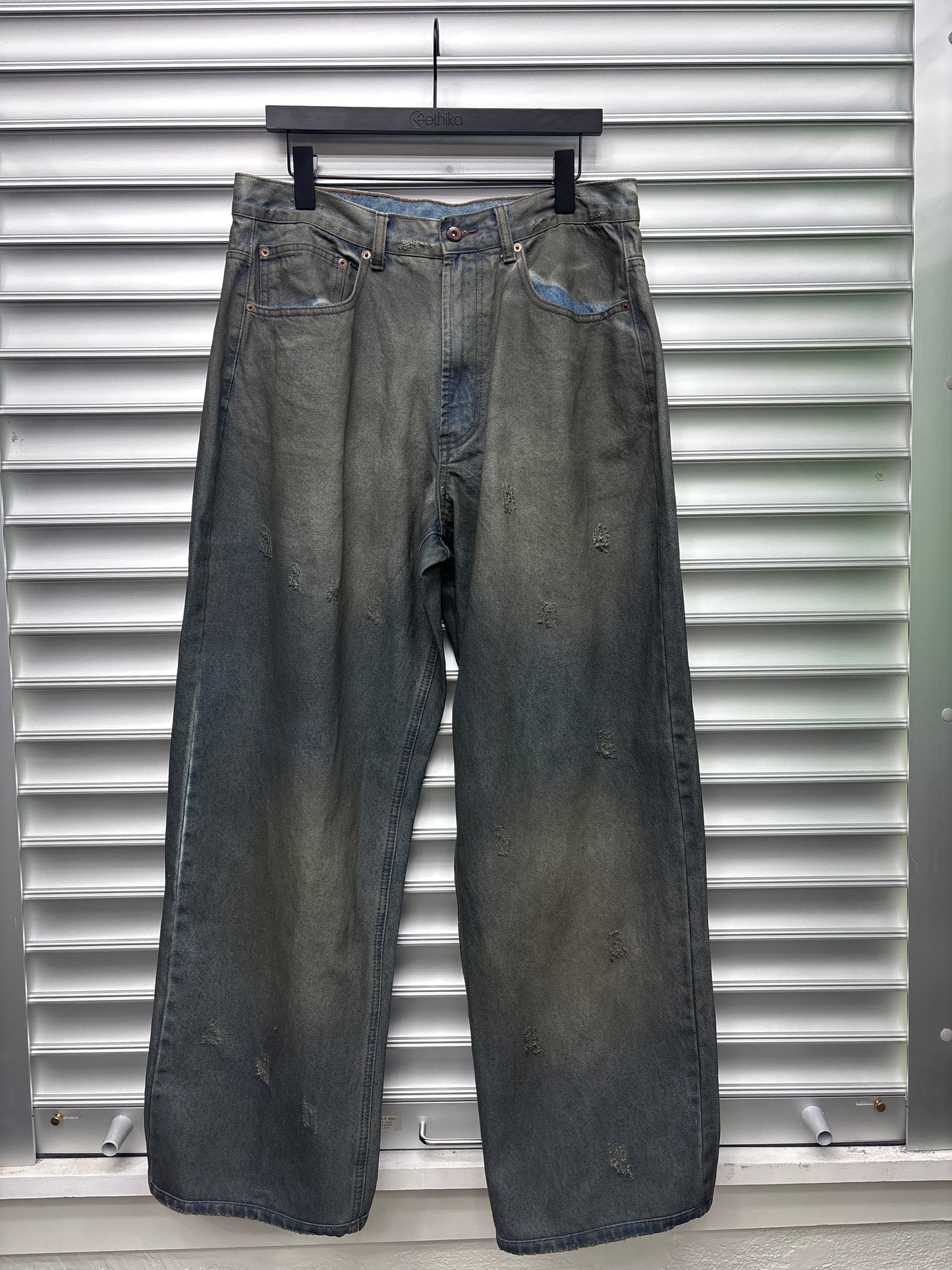 Raspberry Hills Dirty Denim - M