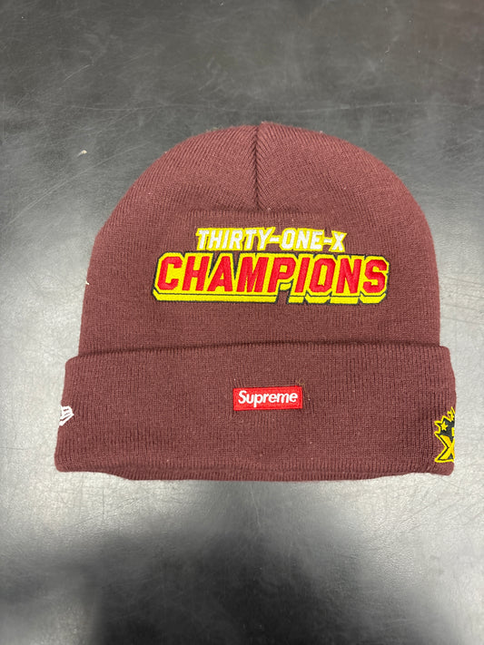 Supreme Maroon Patch Beanie**