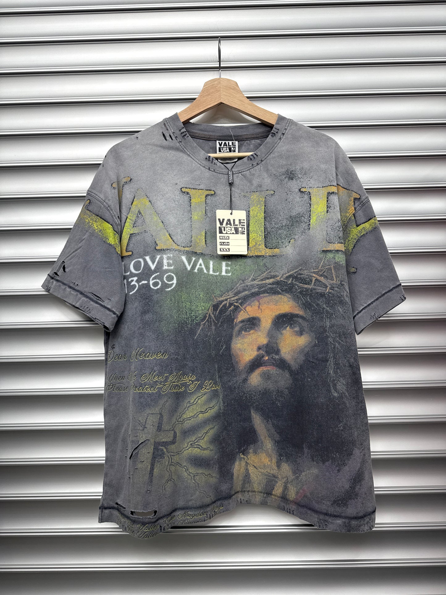 Vale 13- 69 Tee - M