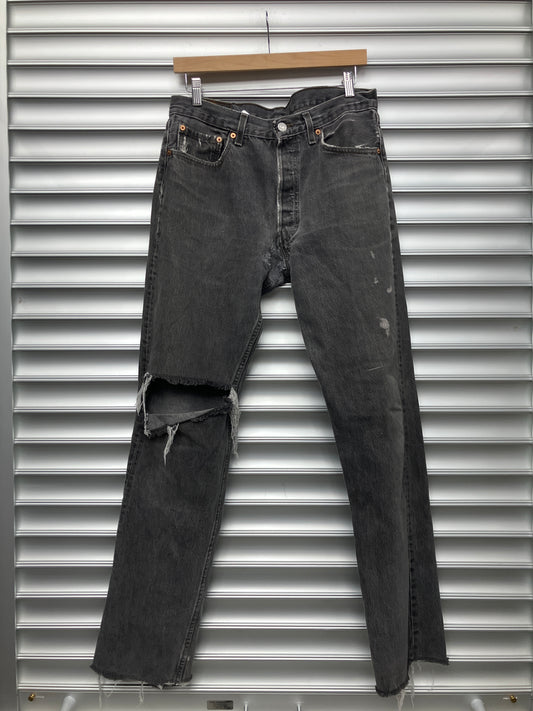 Vintage Black Levi Distressed Denim - 32*