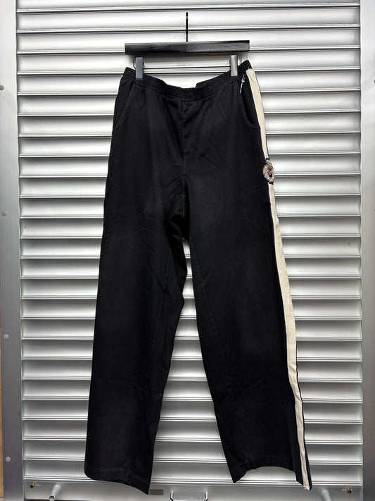 424 Black Crest Sweats - XL**