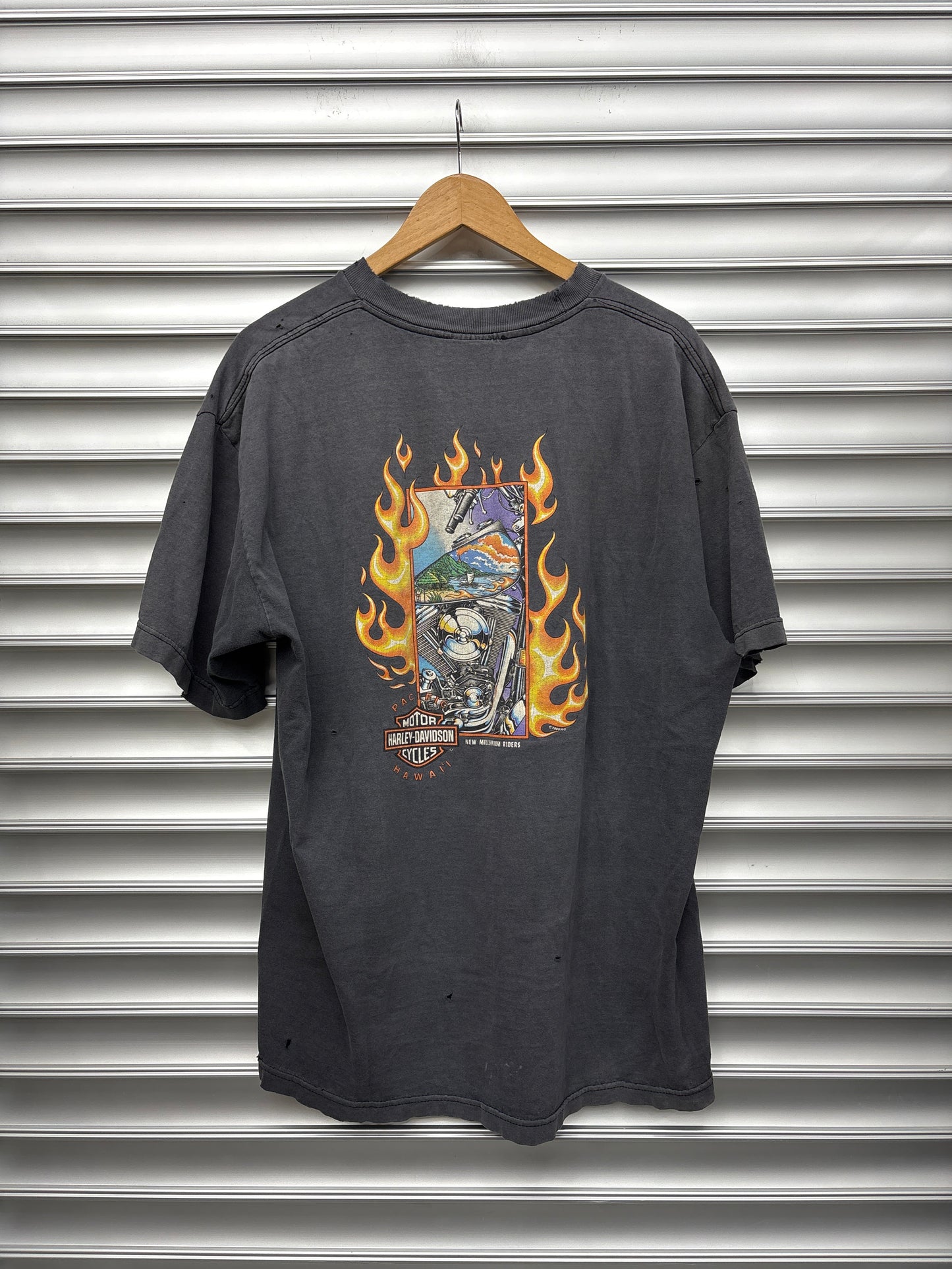 Vintage Harley Flame Chest Hit Tee - XL