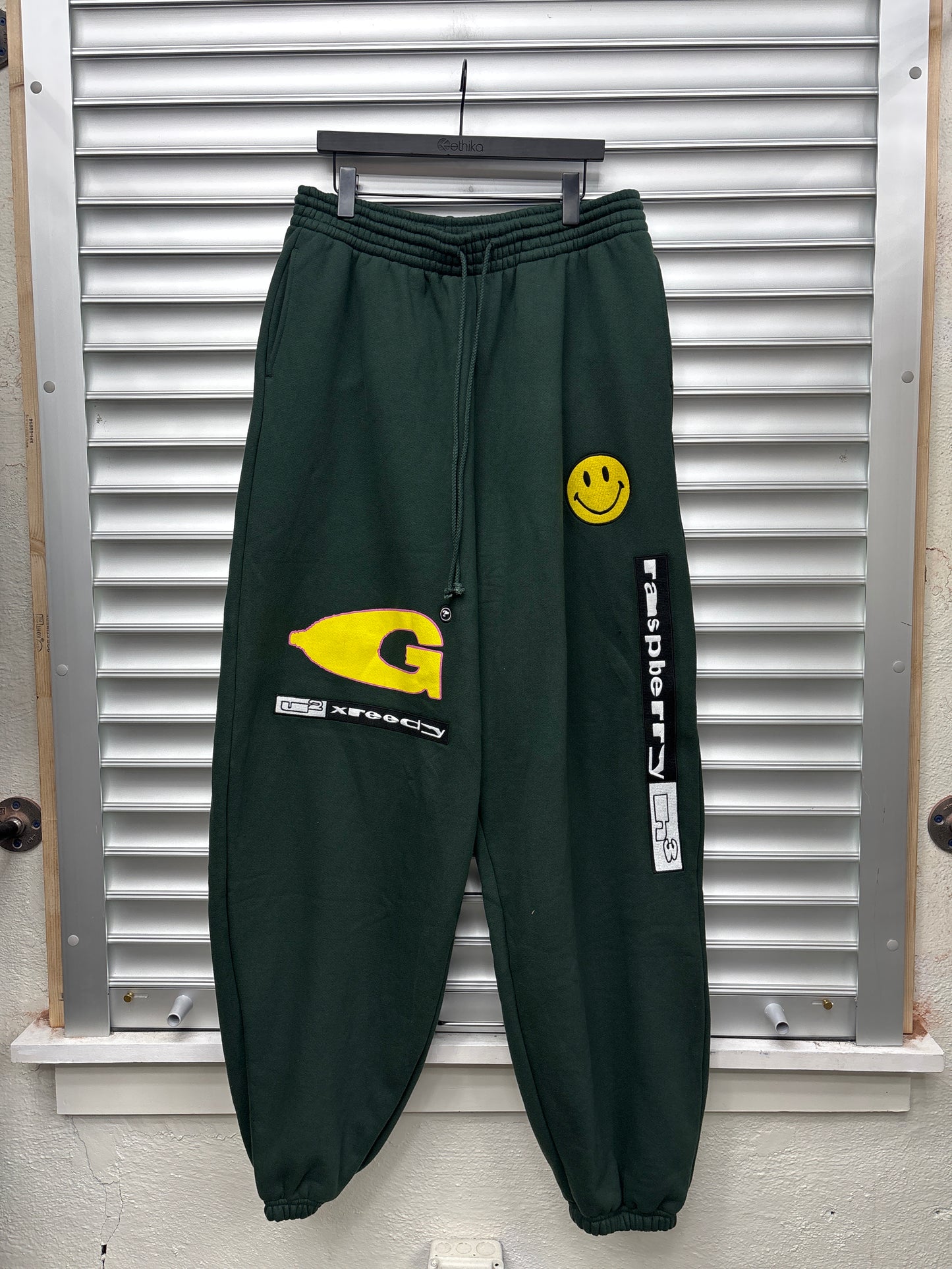 Greedy Unit Raspberry Green Sweats - L