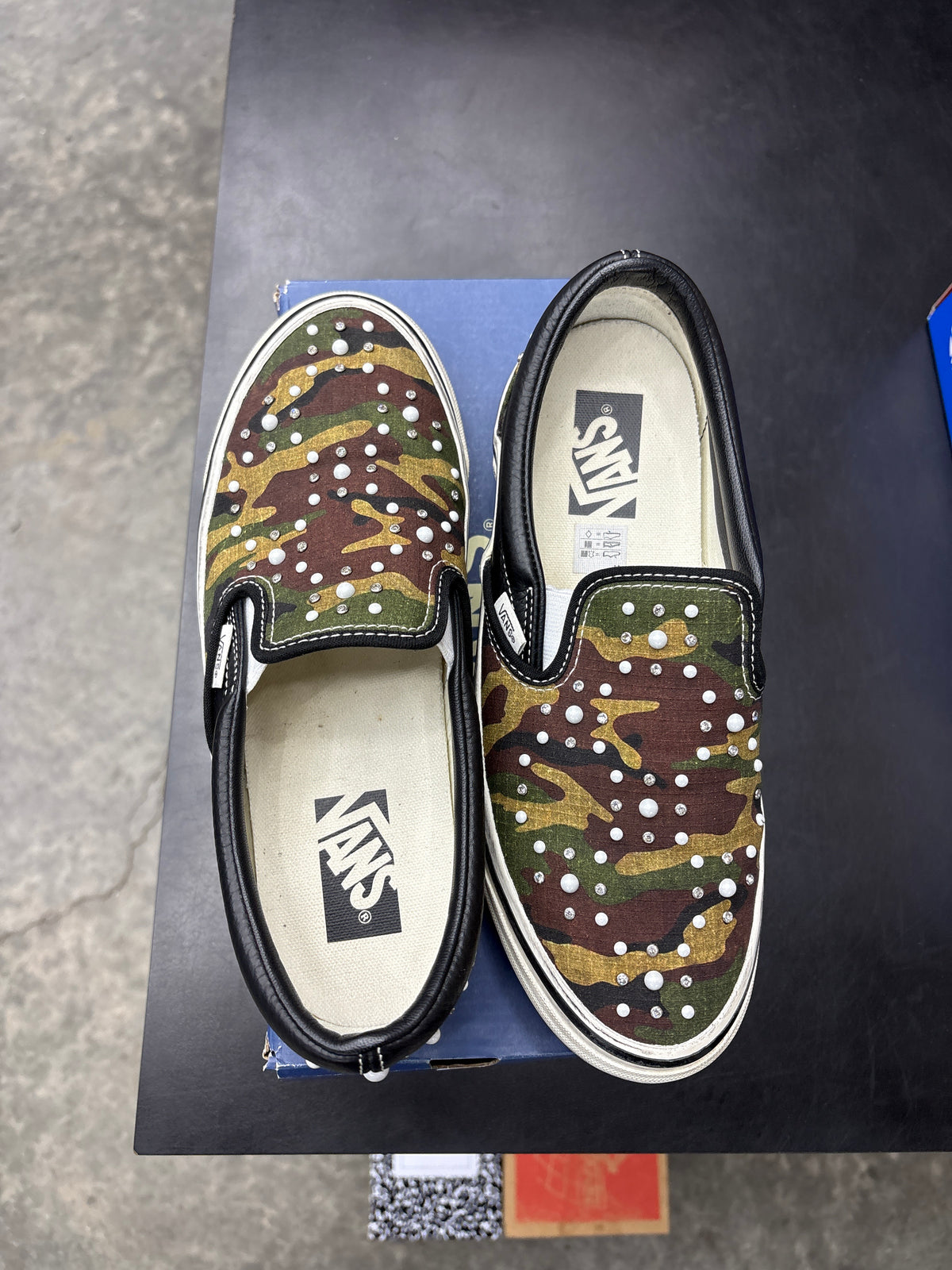 Vans Pearlized Camo Slip On (U) - 7.5M**