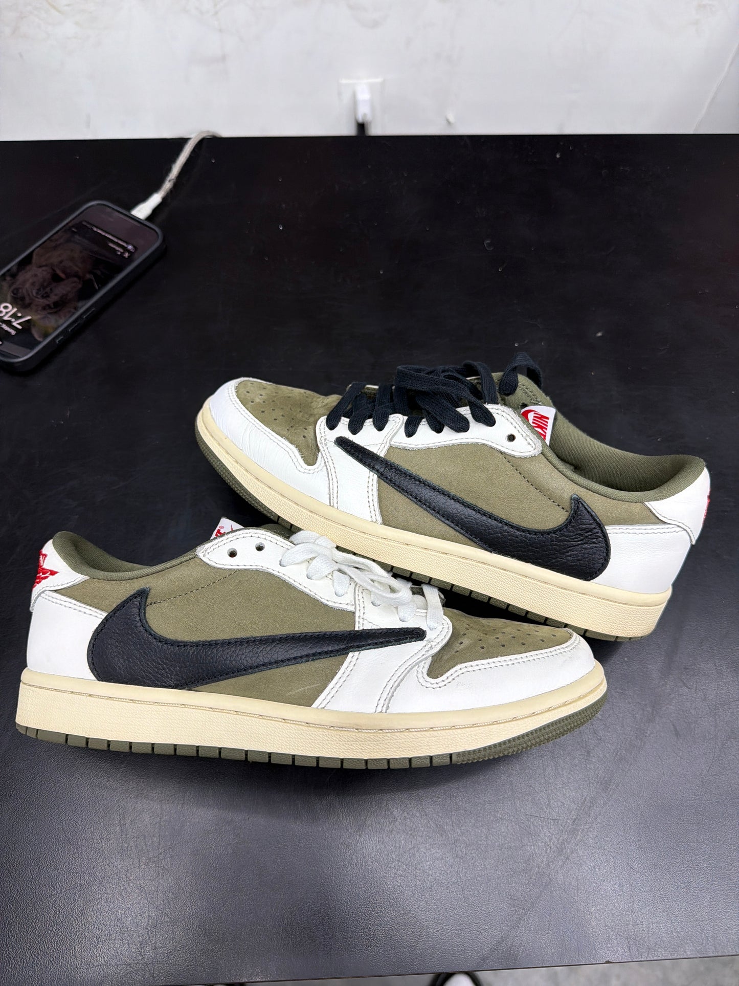 AJ1 Low Travis Scott Olive (U) - 7M (NB)