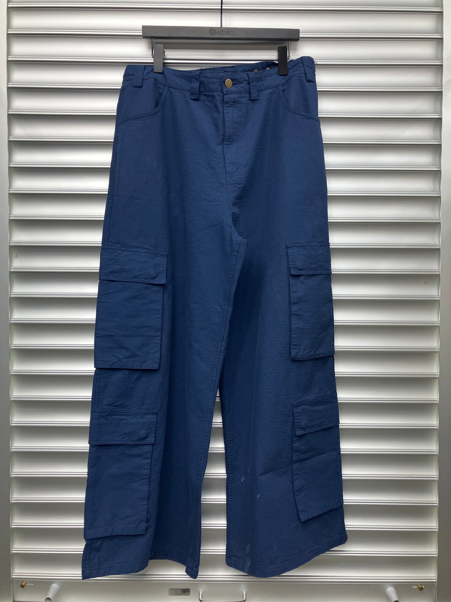 Hidden Season Navy Cargos - L