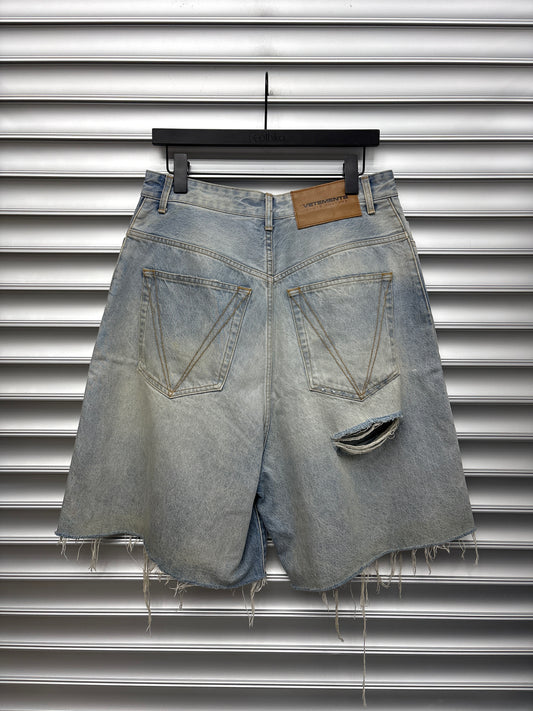 Vetements Lightwash Denim Shorts - 30**