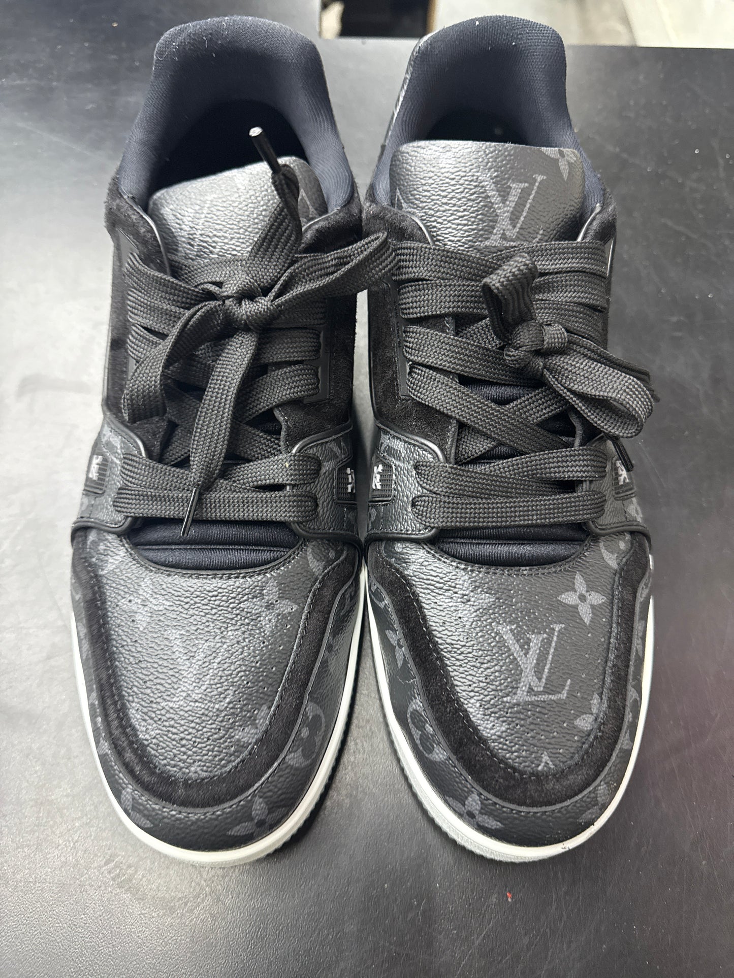 Louis Vuitton Trainer Black Monogram (U) - 12M (NB)