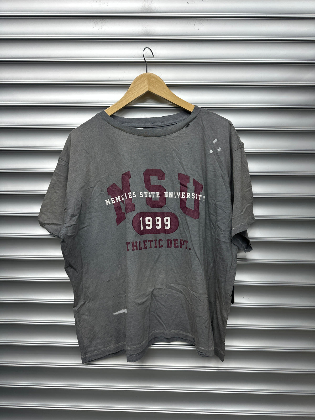 HMDD College Tee - M**