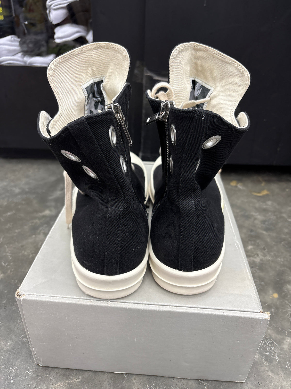 Rick Owens DRKSHDW Ramone High Top (U) - 45(12)**