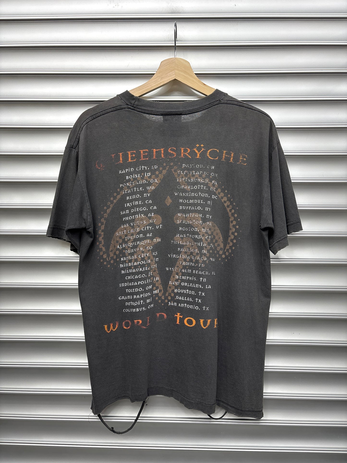 Vintage Queensryche Tee - M