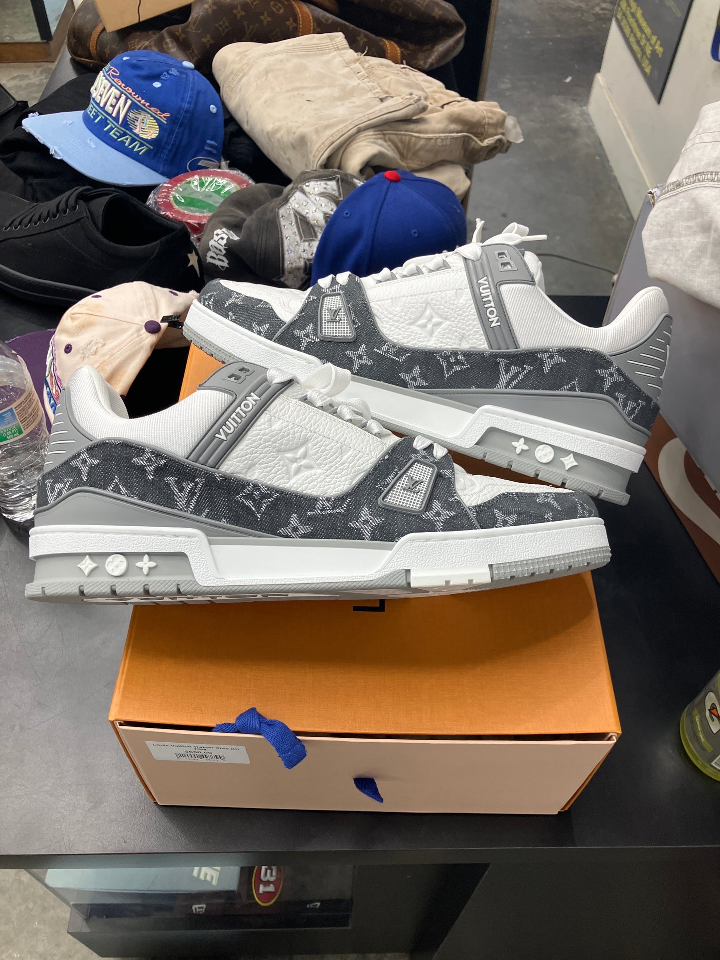 Louis Vuitton Trainer Grey (U) - 13M