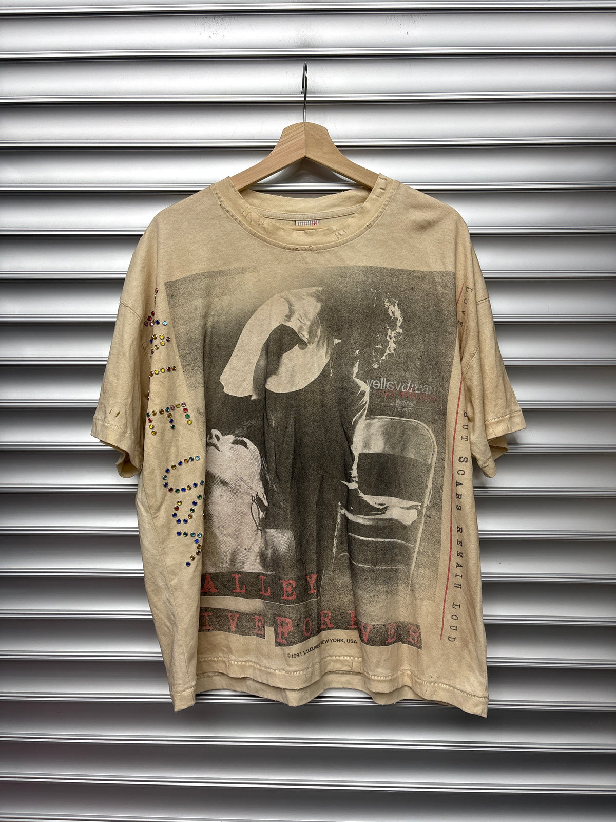 Vale Love Fades Tee - M**
