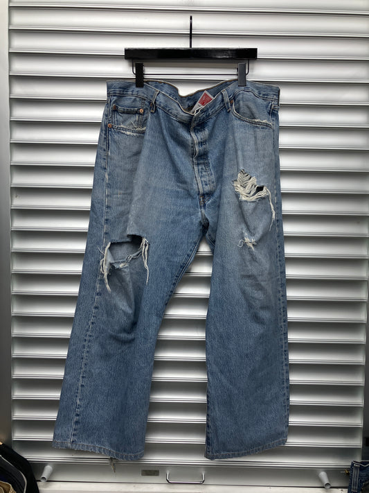 Vintage Light Wash Denim - 44