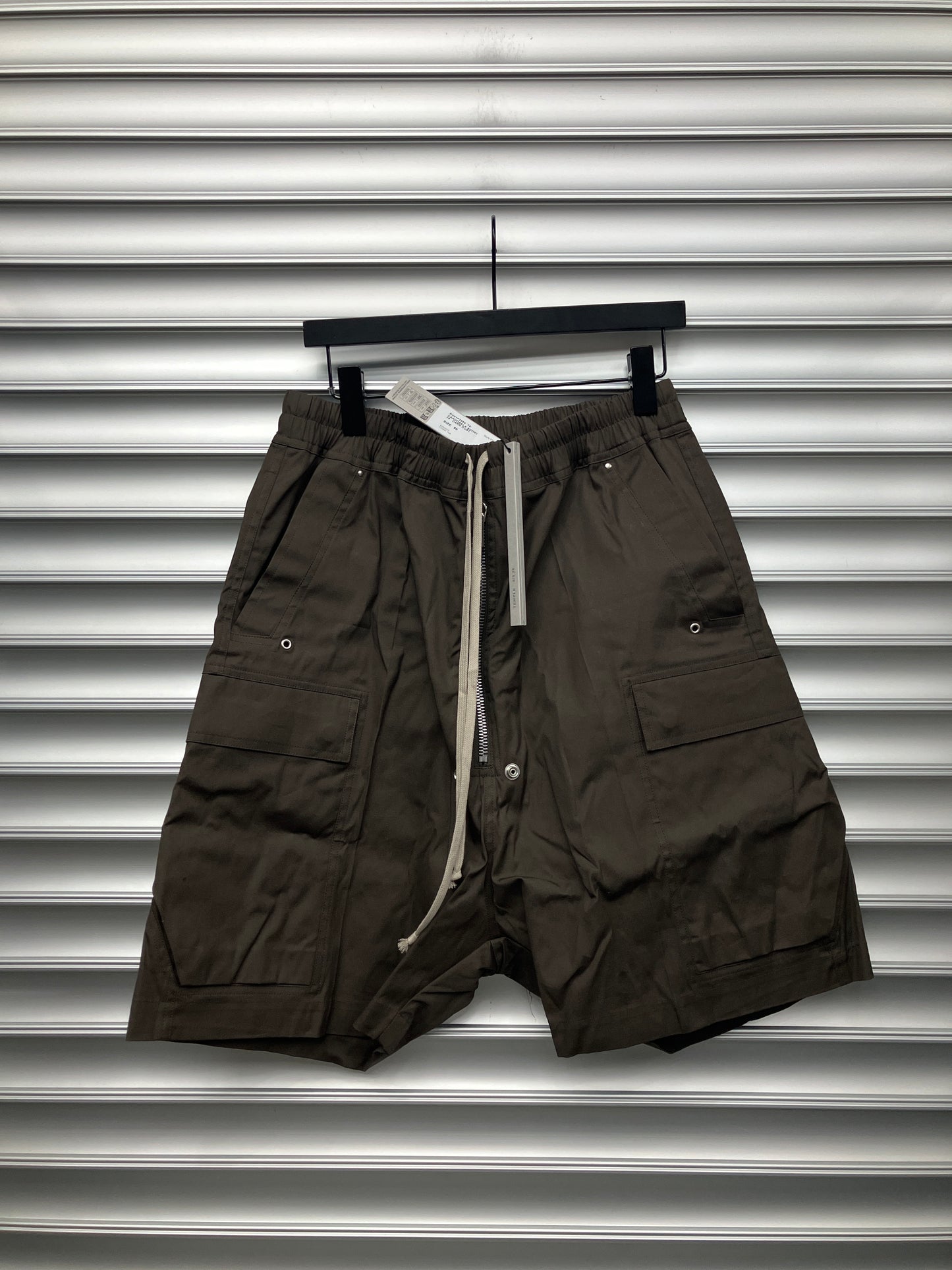 Rick Owens Dark Dust Cargo Bela Shorts - 50