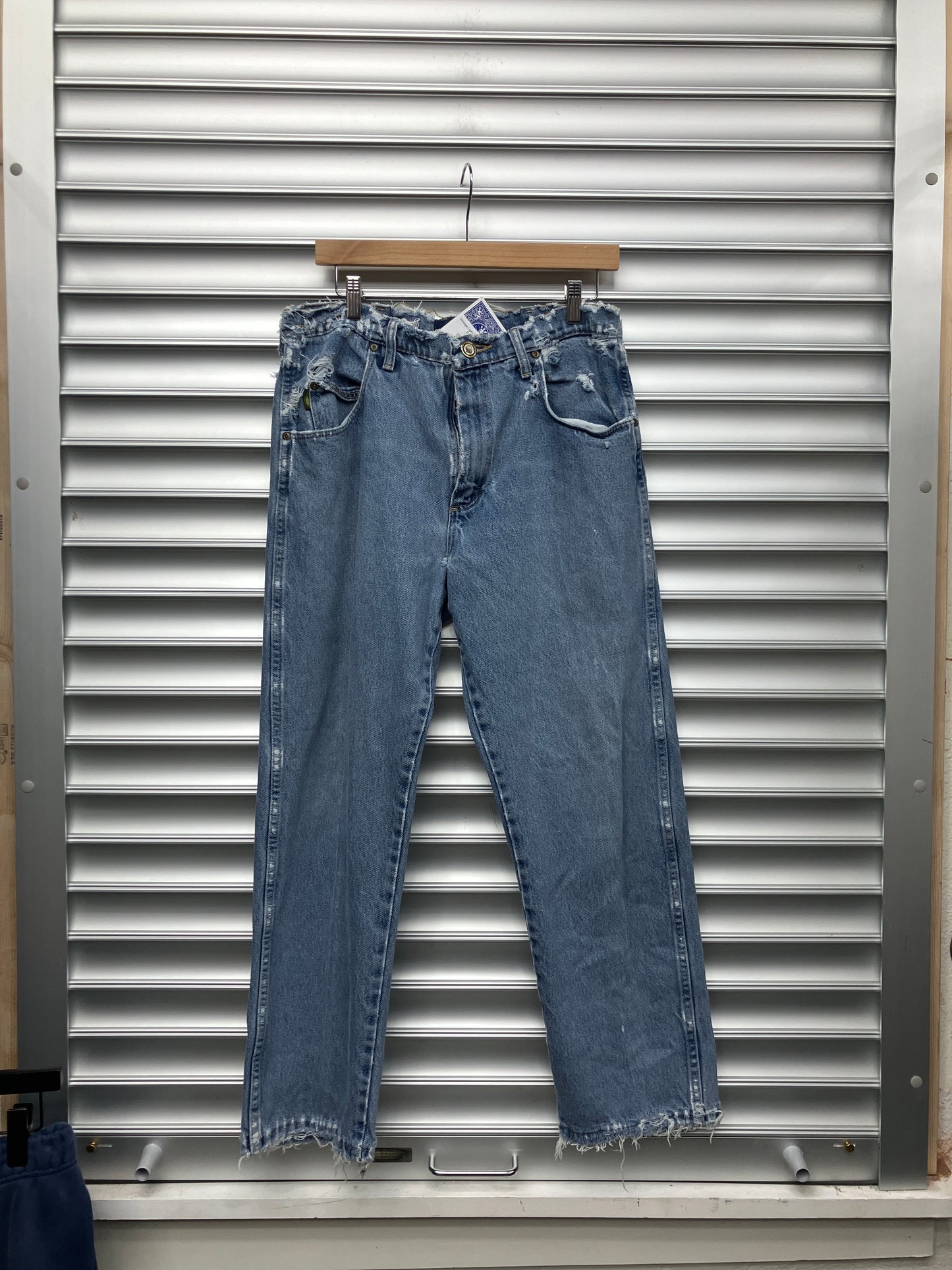 Vintage Lightwash Distressed Denim - 34