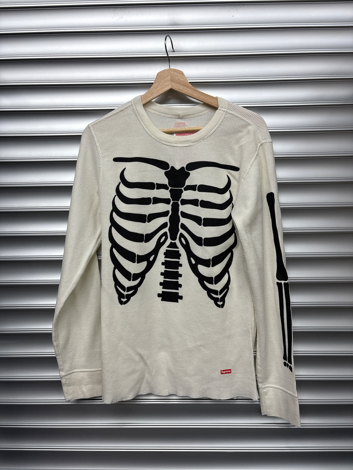Supreme Cream Bones Thermal - M**