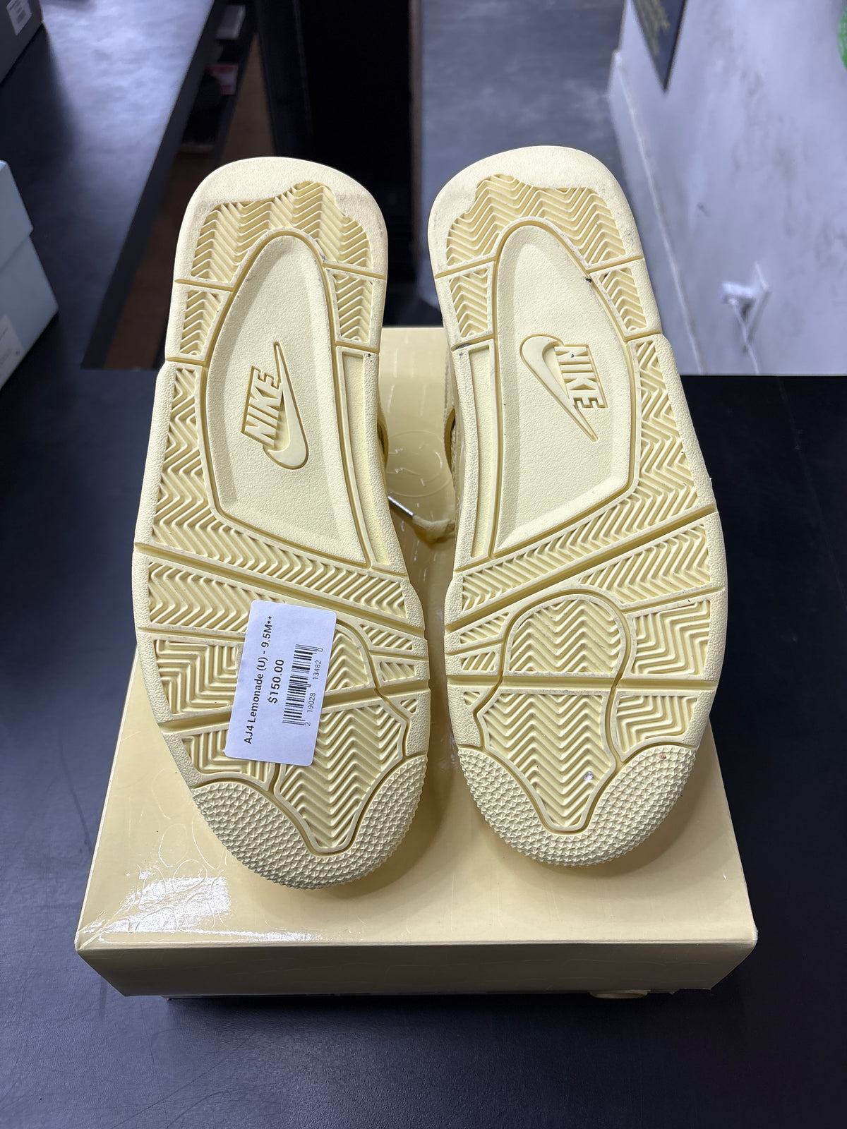 AJ4 Lemonade (U) - 9.5M**