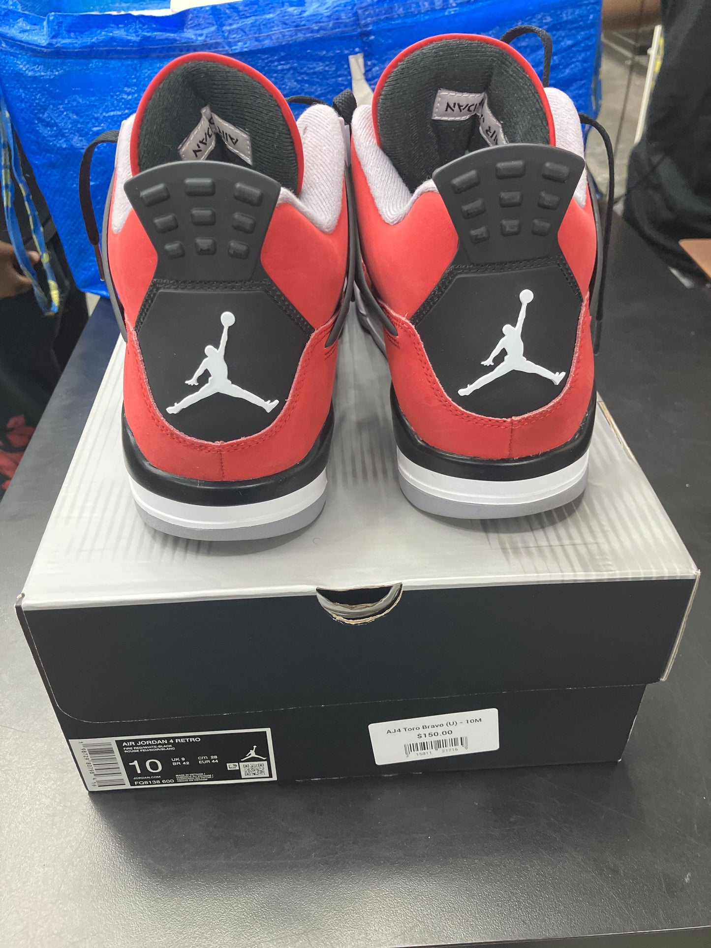 AJ4 Toro Bravo (U) - 10M
