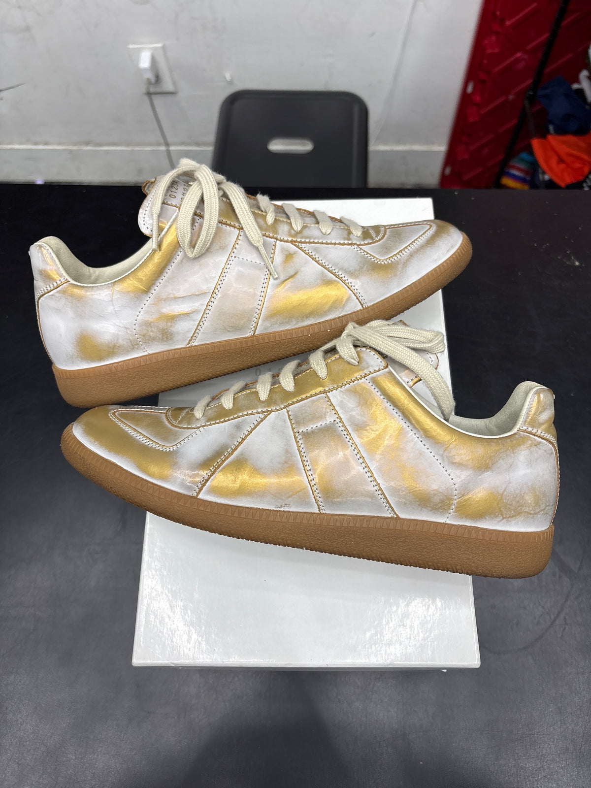 Maison Margiela Replica Tarnished Gold (U) - 42(9)**