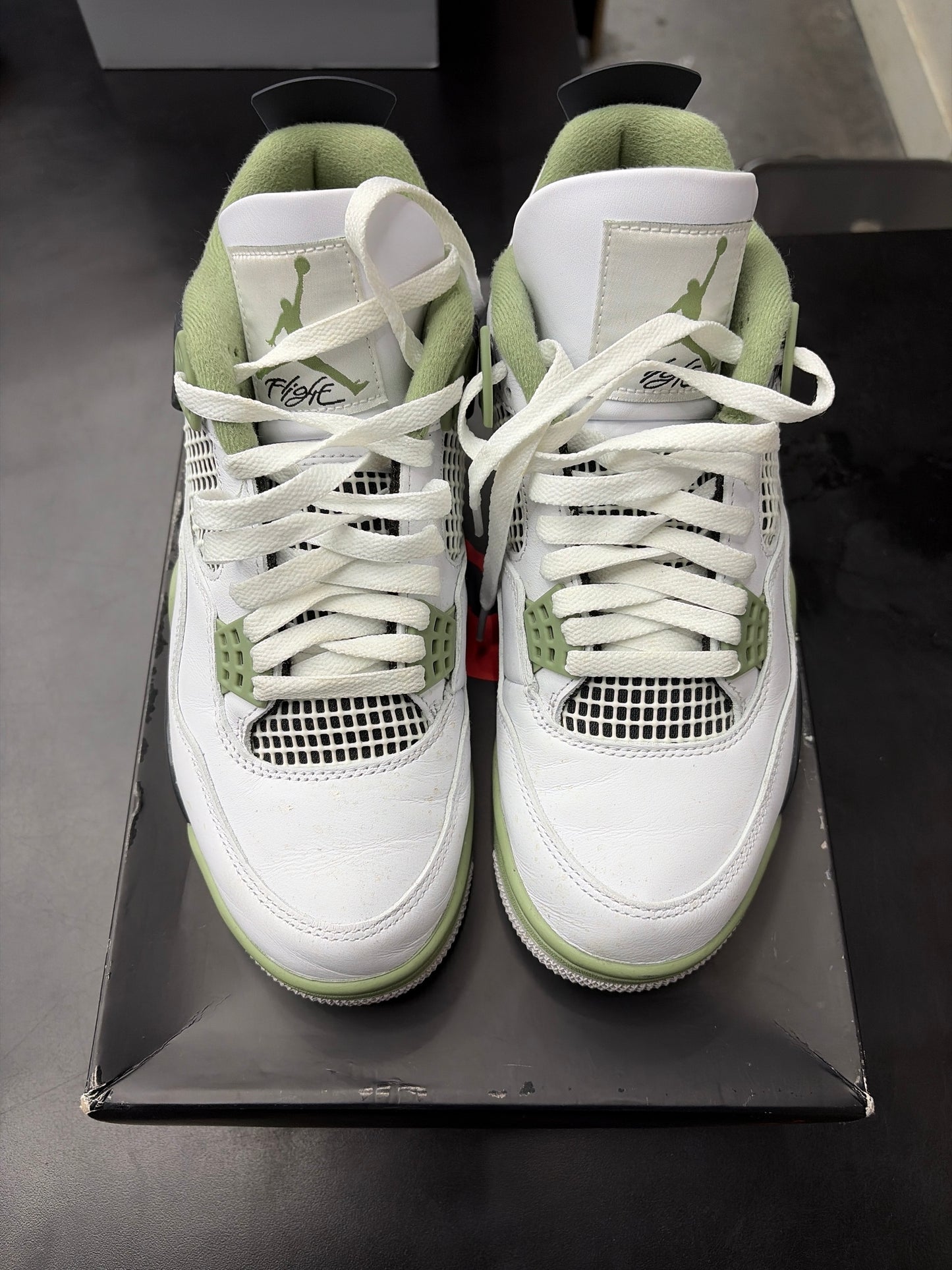 AJ4 Seafoam (U) - 10W