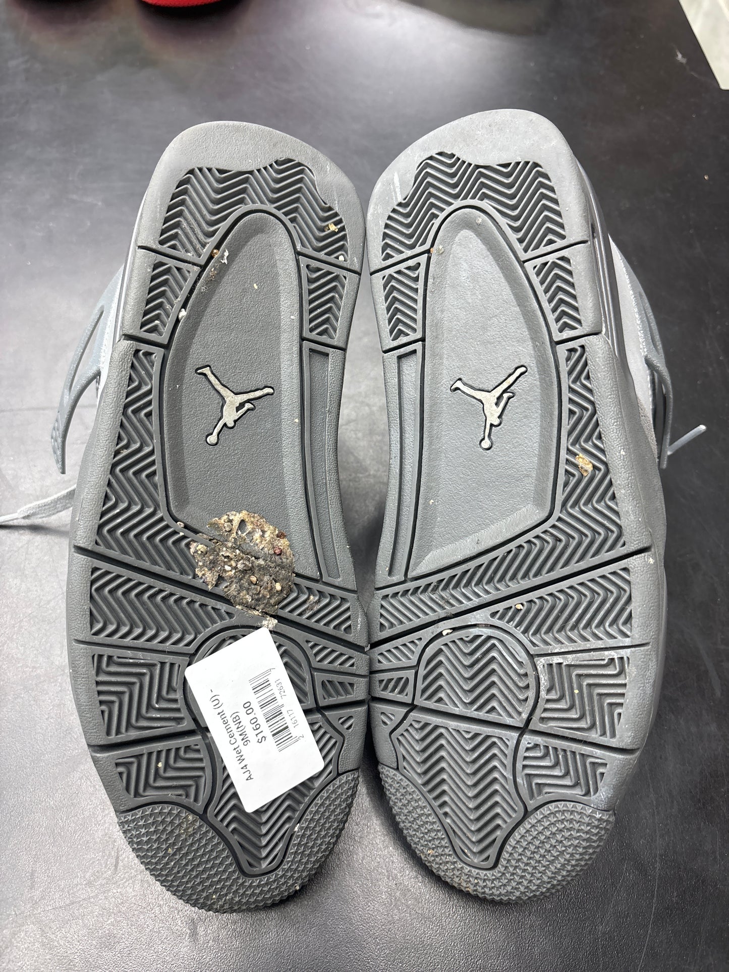 AJ4 Wet Cement (U) - 9M(NB)