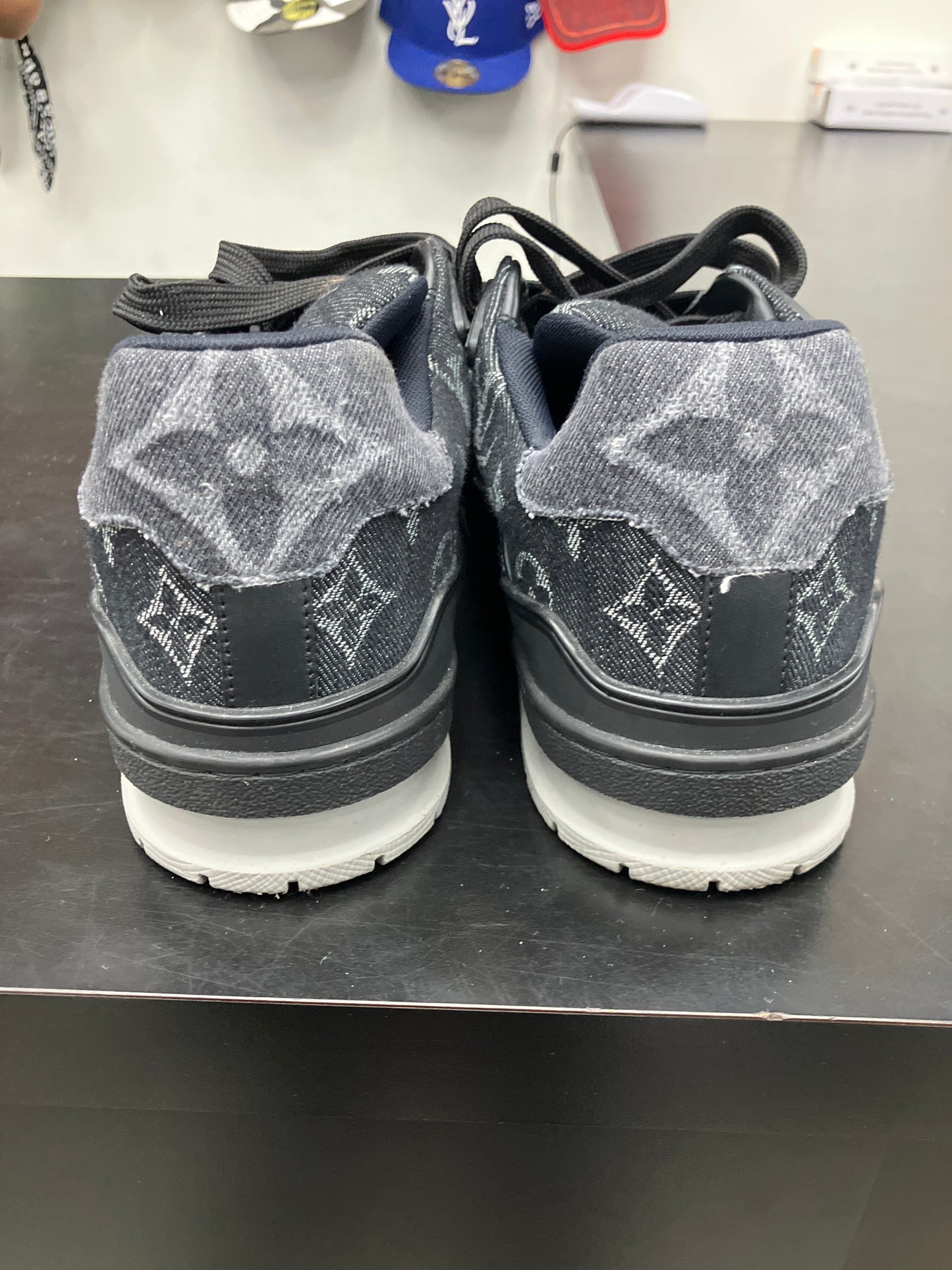Louis Vuitton Trainer Black Denim (U) - 9M