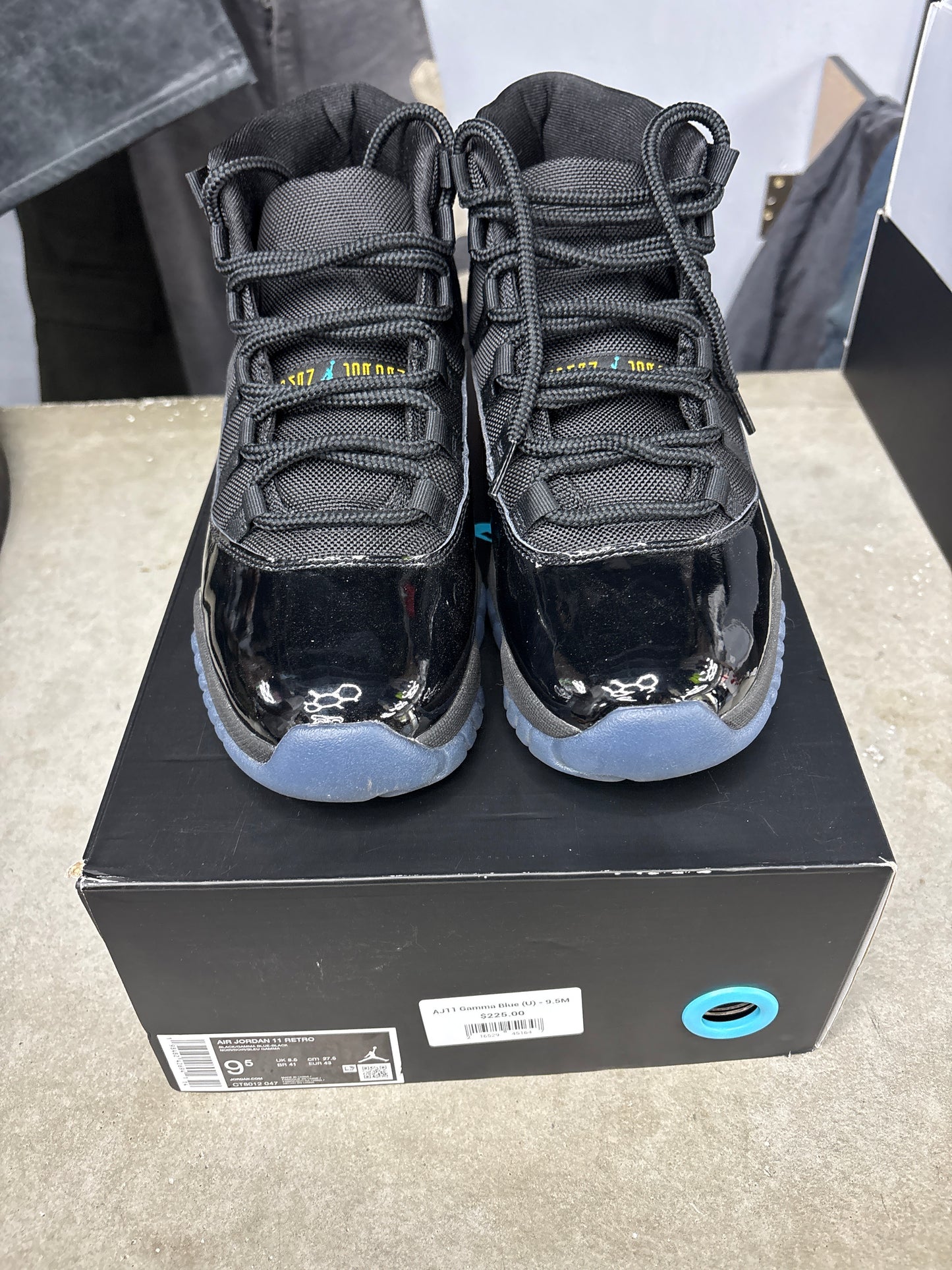 AJ11 Gamma Blue (U) - 9.5M