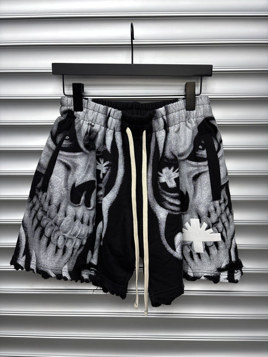 Vertabrae Double Skull Shorts - M