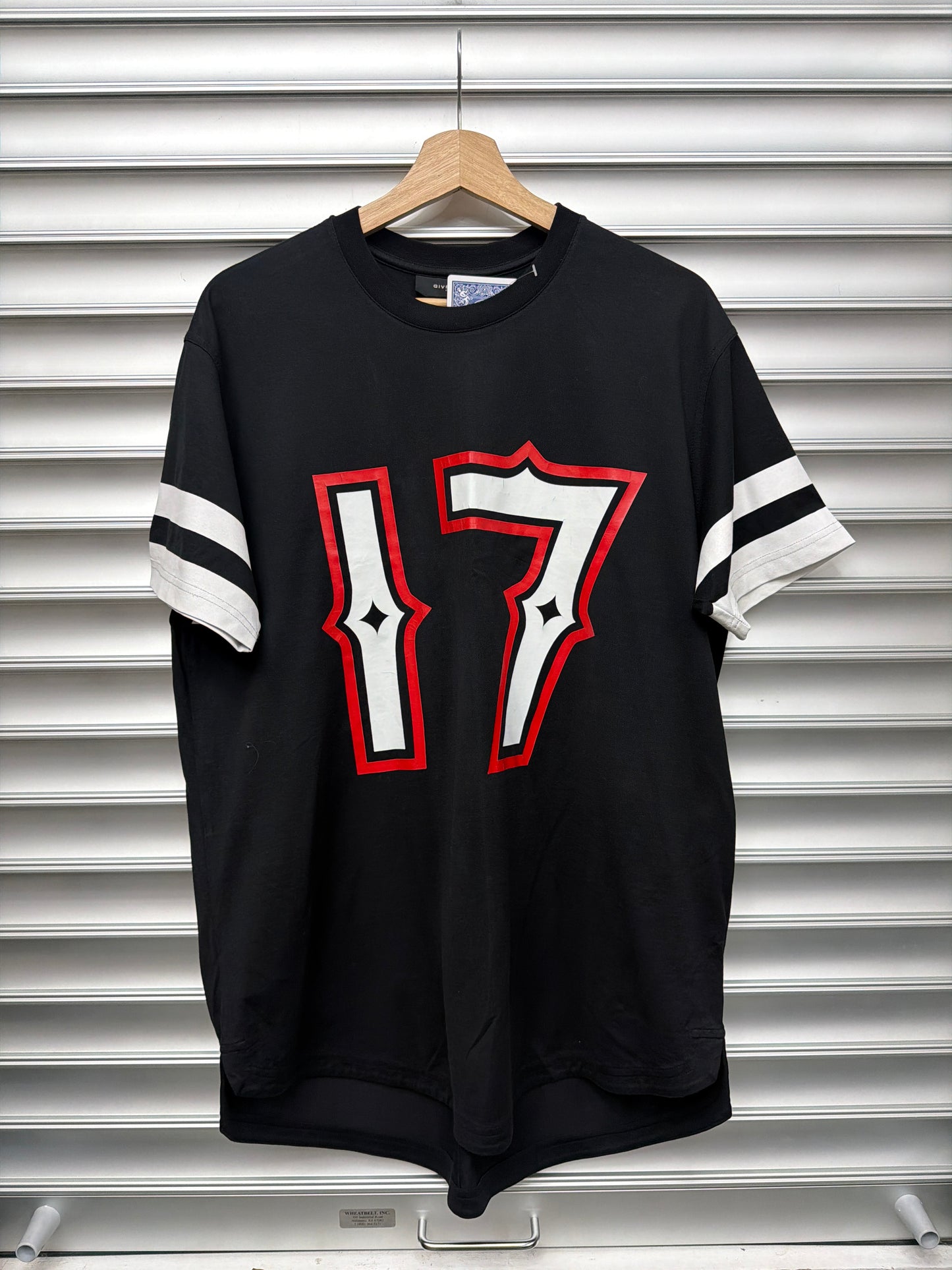 Givenchy 17 Box Tee - M**