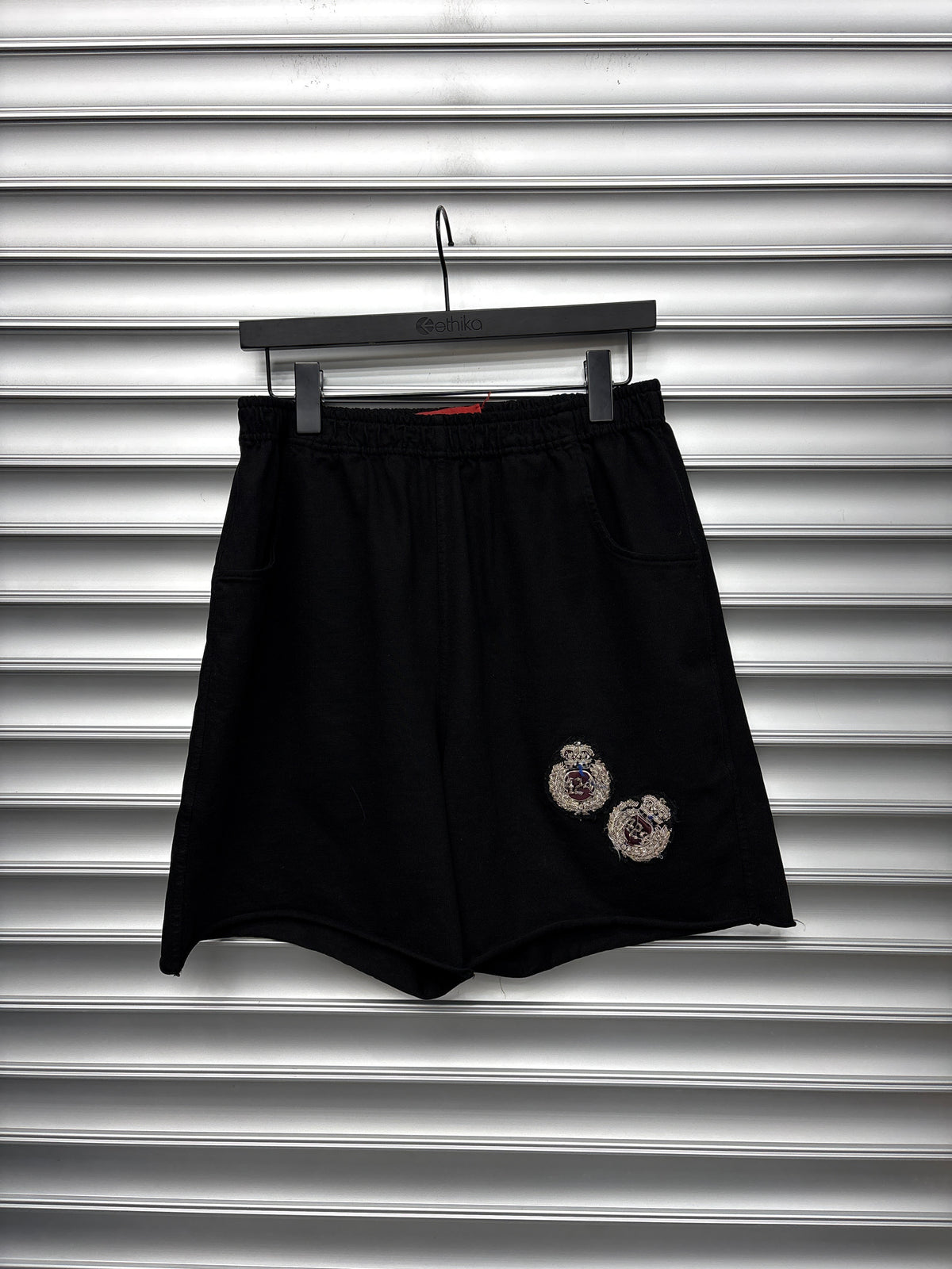 424 Sample Crest Logo Shorts - M**
