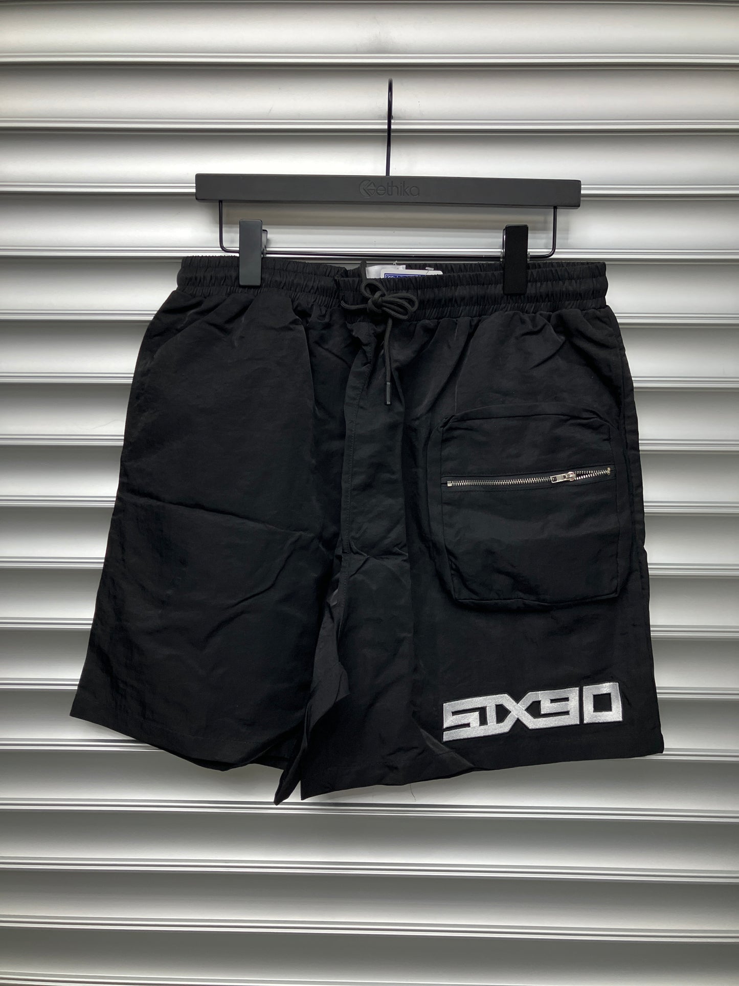 Six Ninety Shorts - XXL