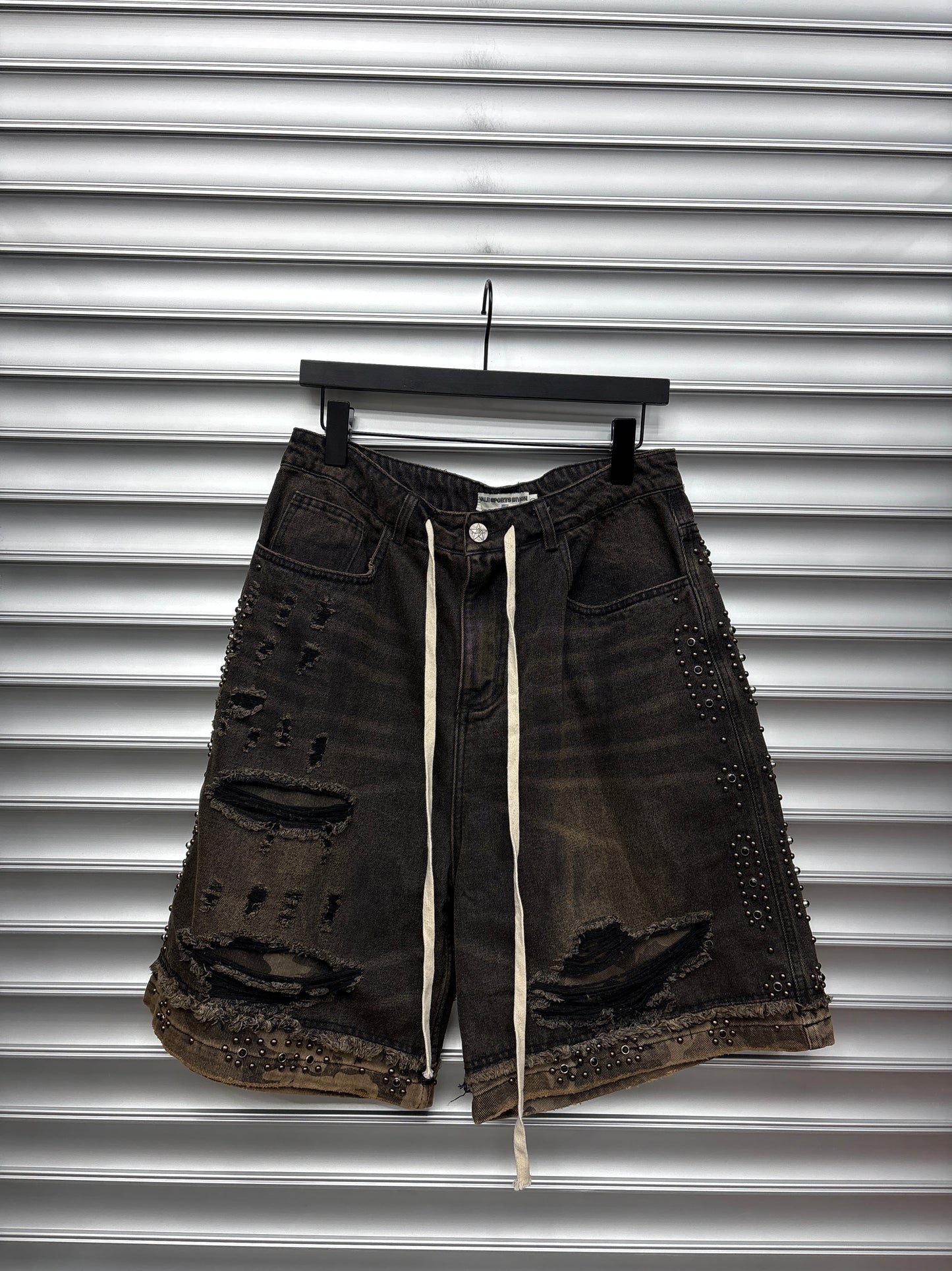 Vale Distressed Jewel Shorts - 30
