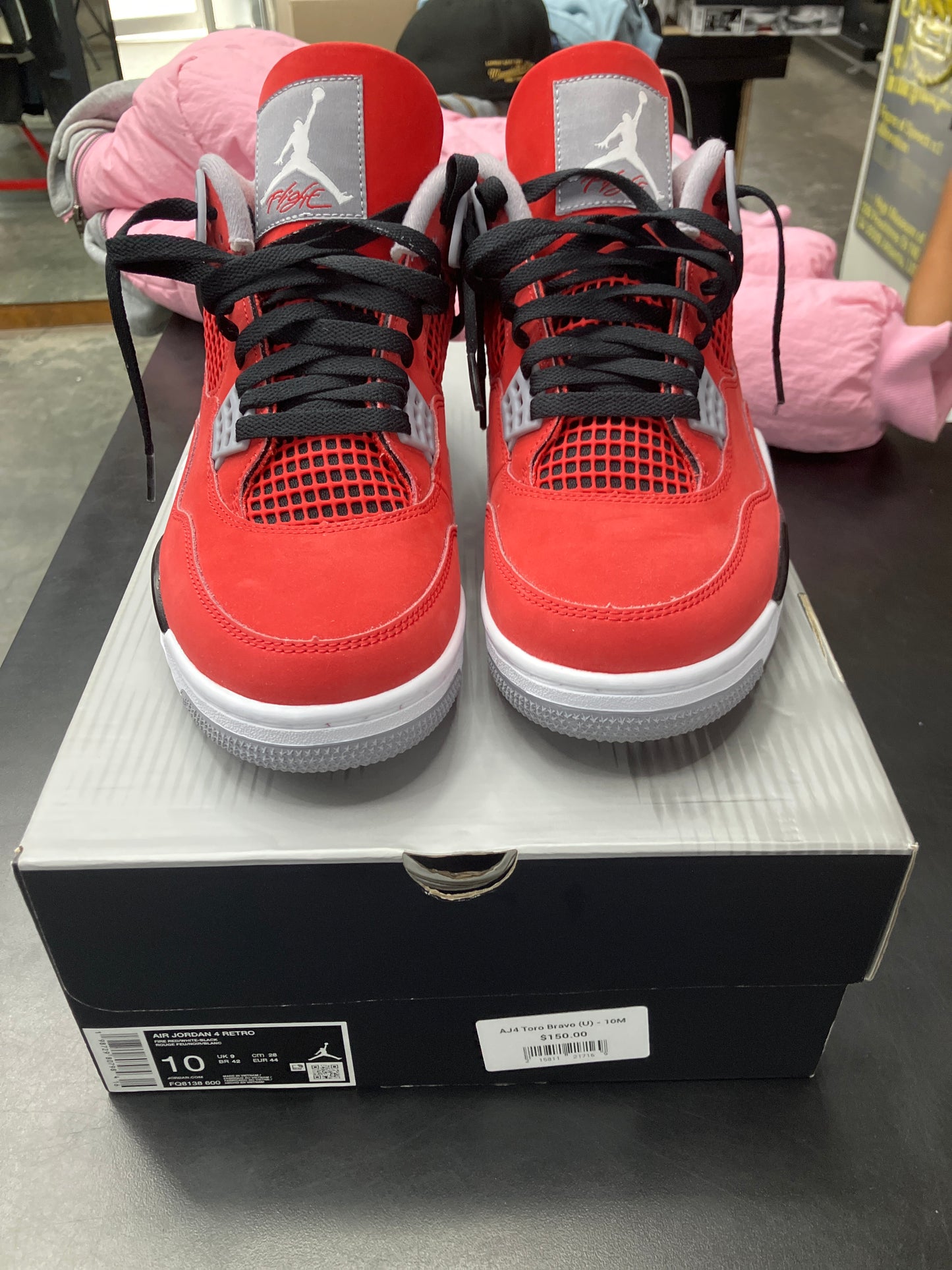 AJ4 Toro Bravo (U) - 10M