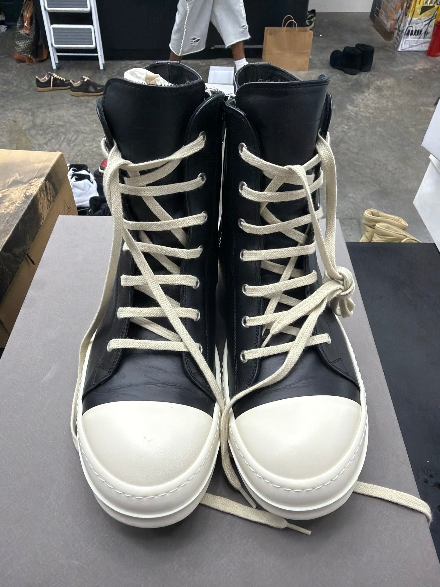 Rick Owen Ramone High Black Leather (U) - 43(10)**